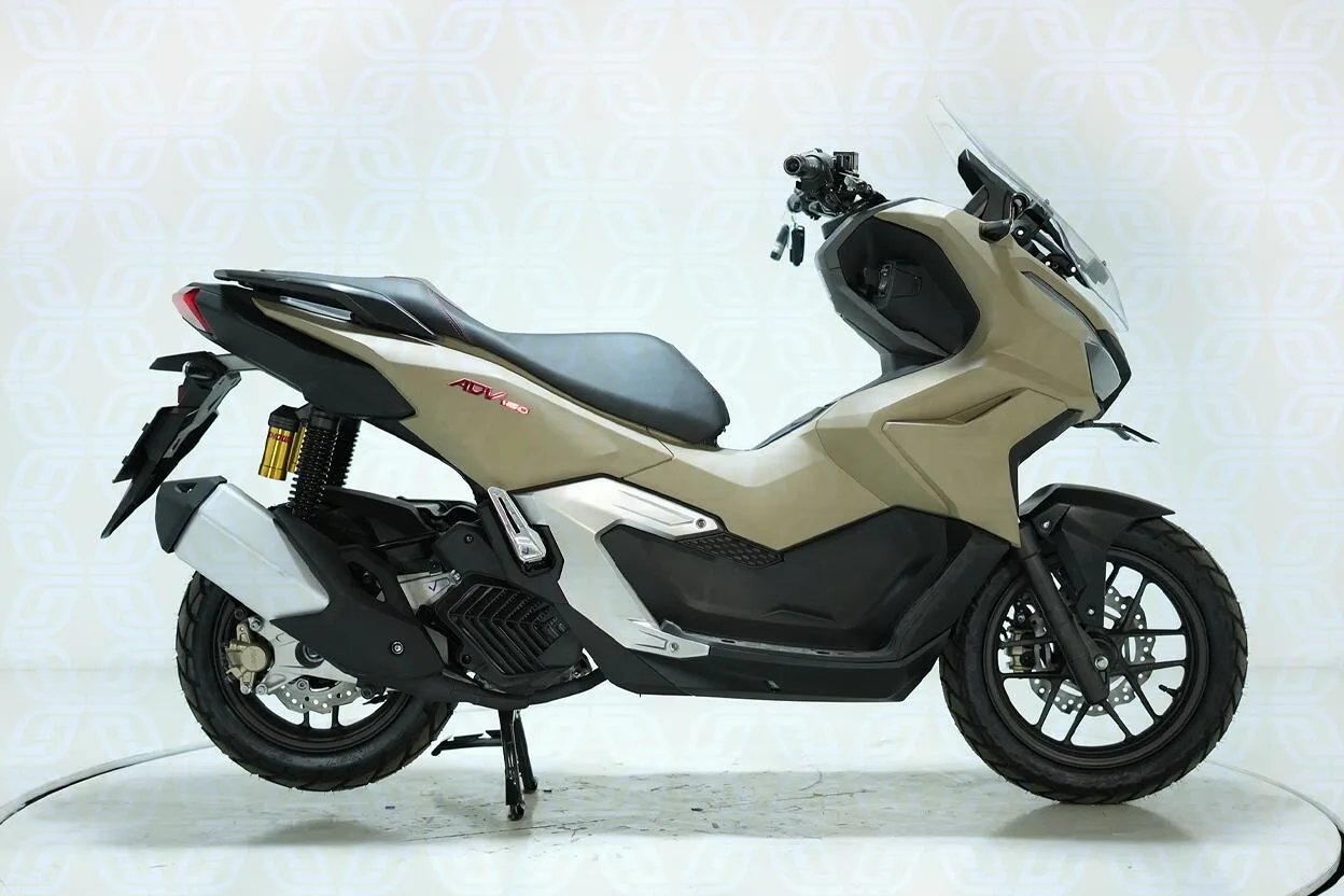 هوندا  ADV 160 4