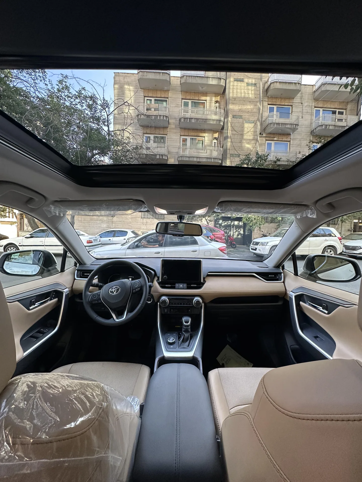 تویوتا  راوفور هیبرید 5
