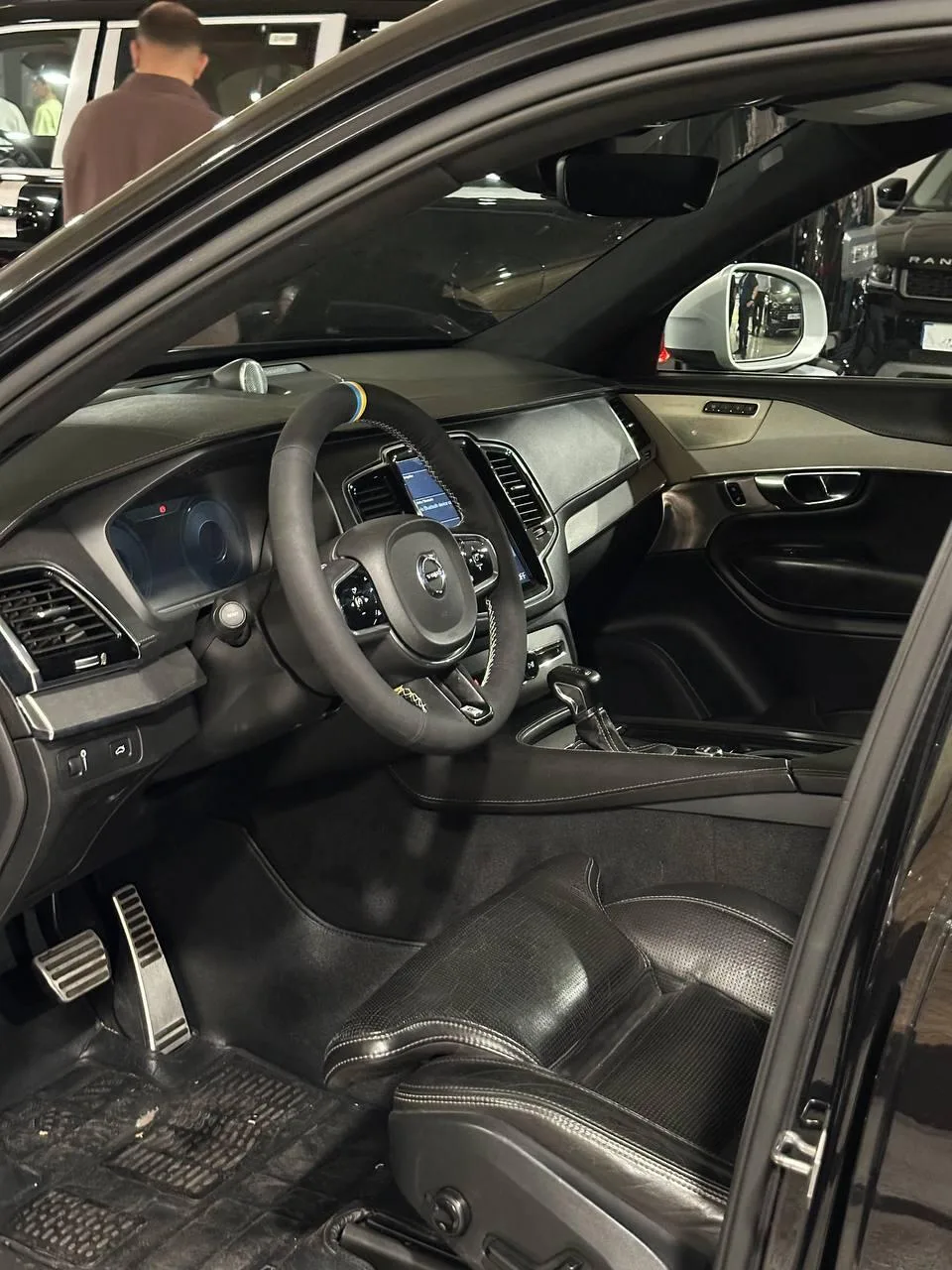 ولوو  XC90 5