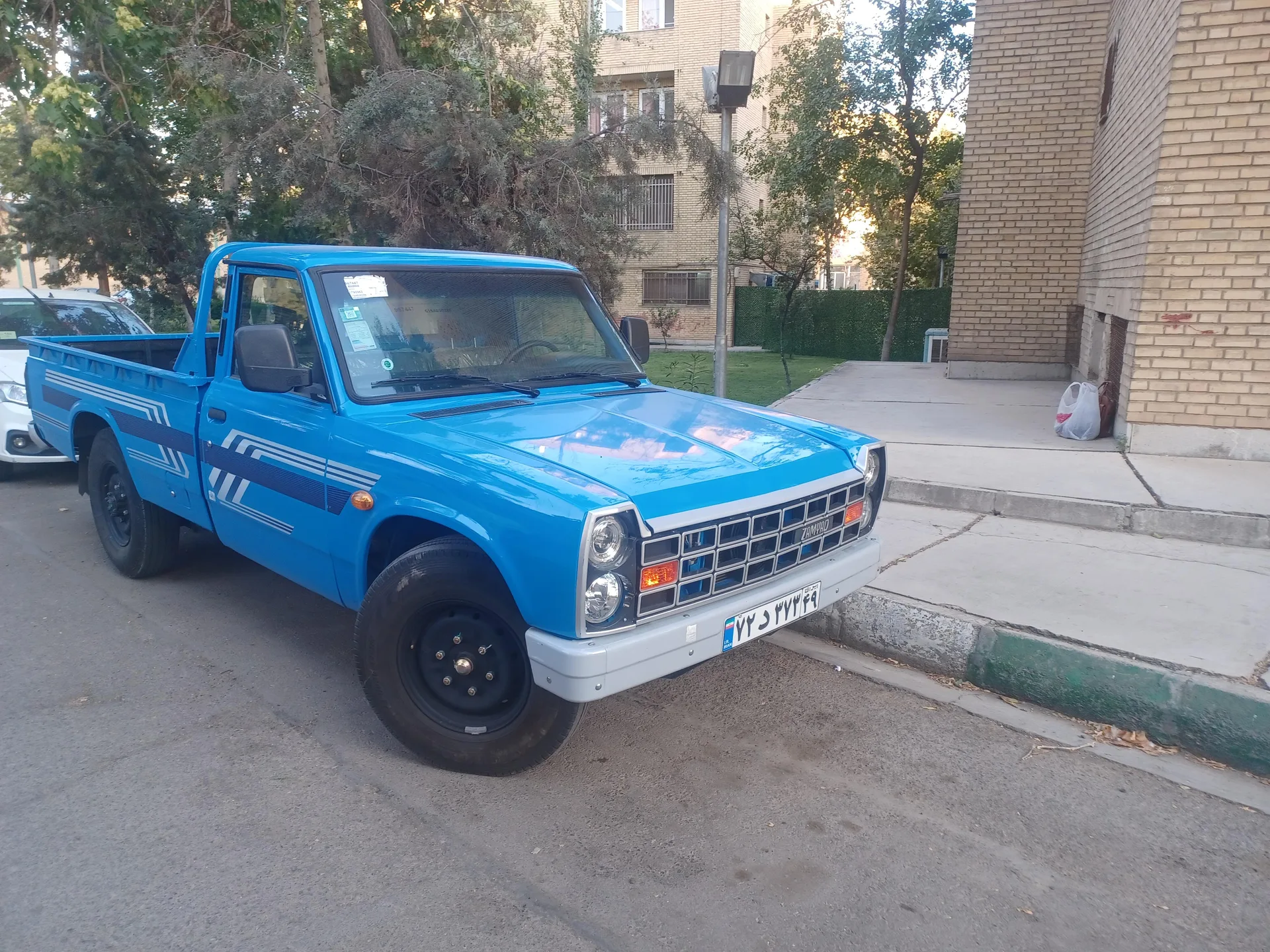 زامیاد  وانت نیسان 3