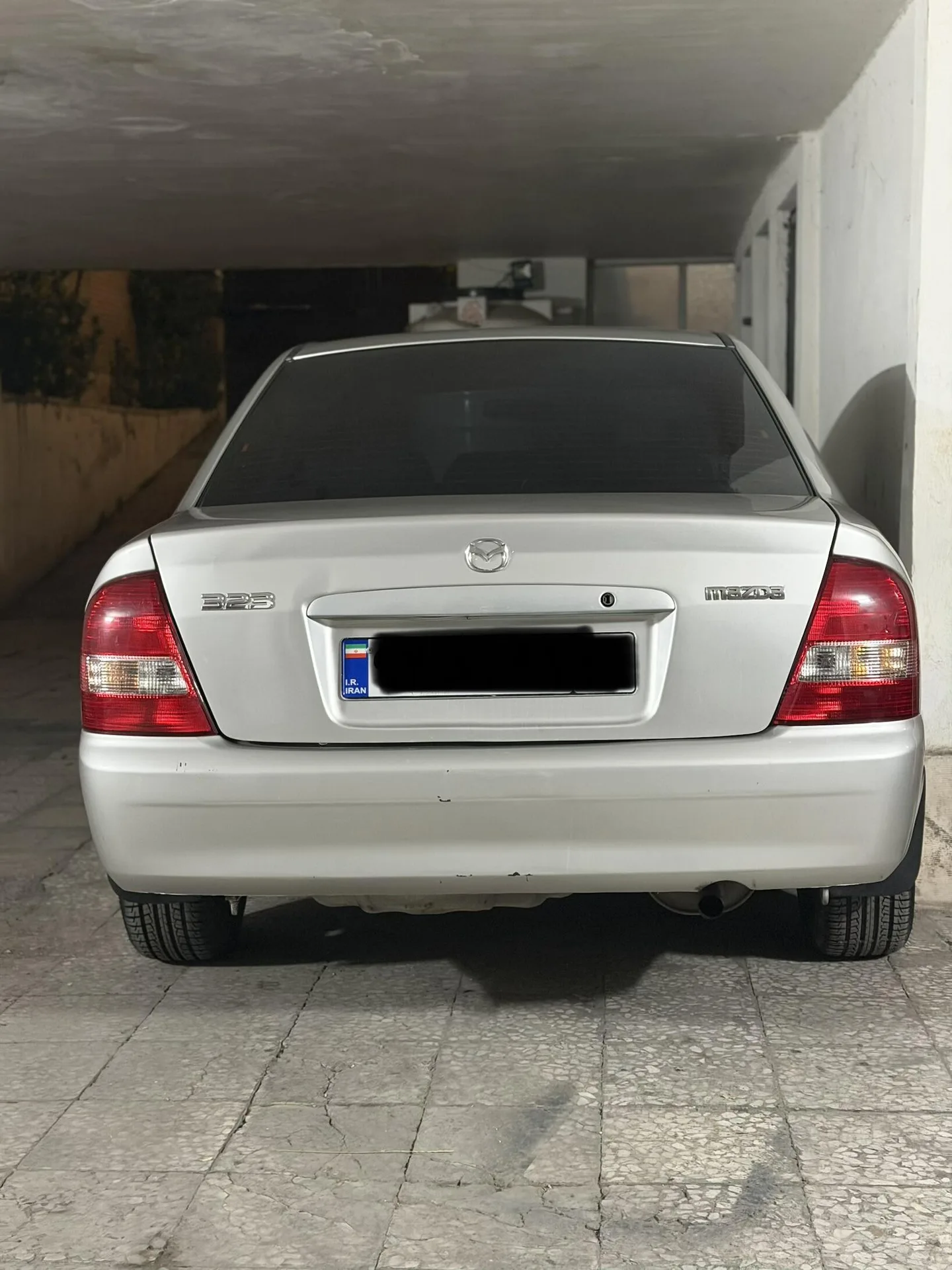 مزدا  323 2