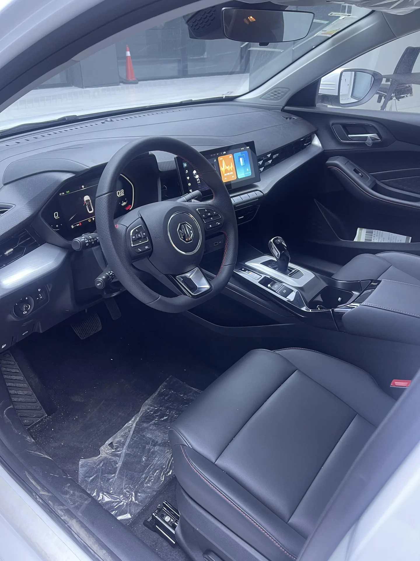 ام جی  GT 4