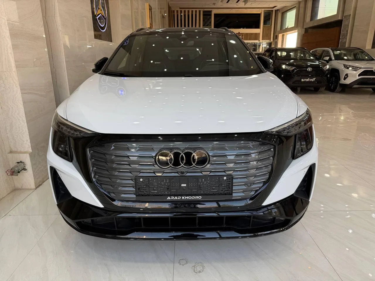 آئودی  Q5 e-tron 2