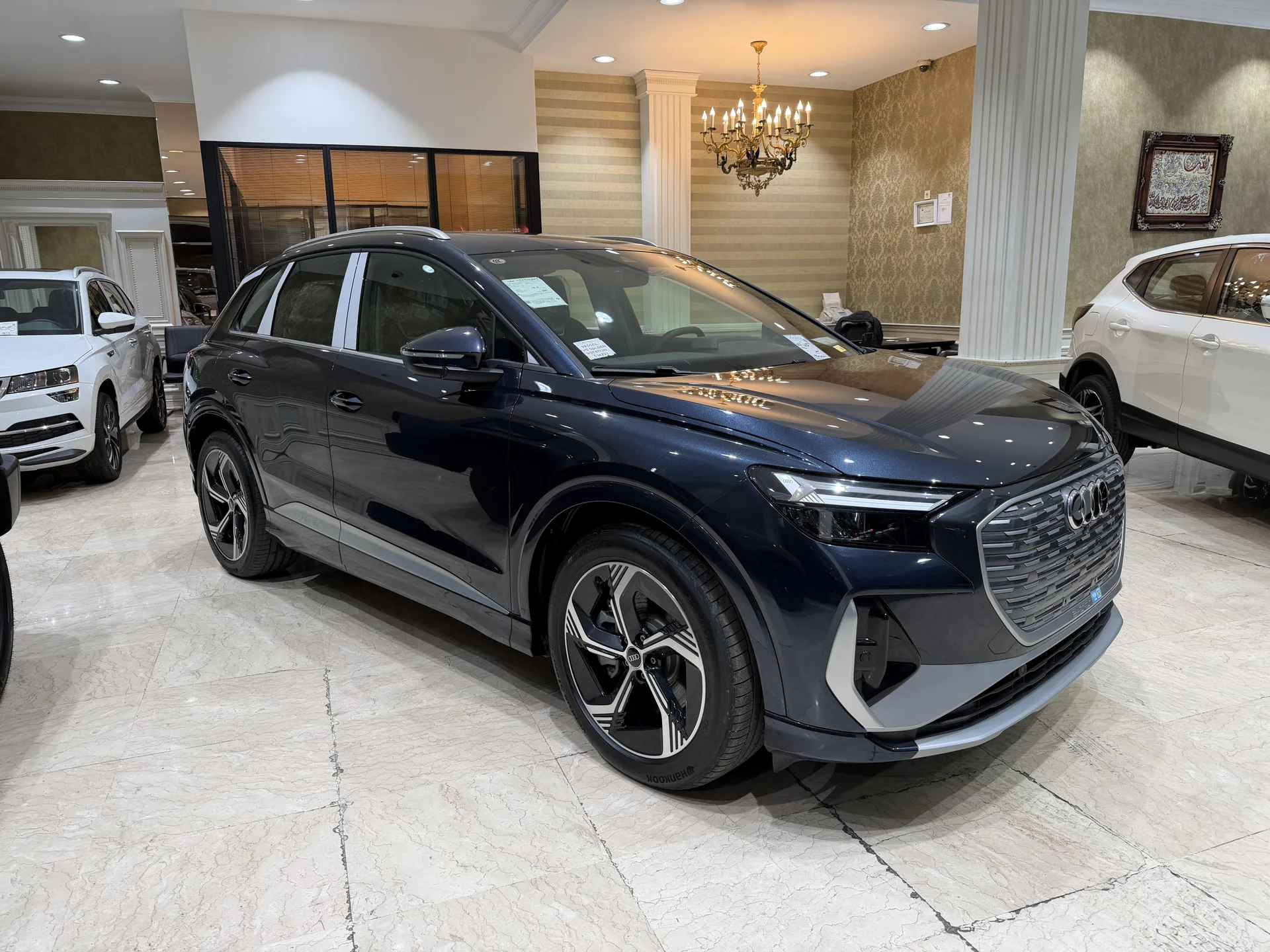 آئودی  Q4 e-tron 2