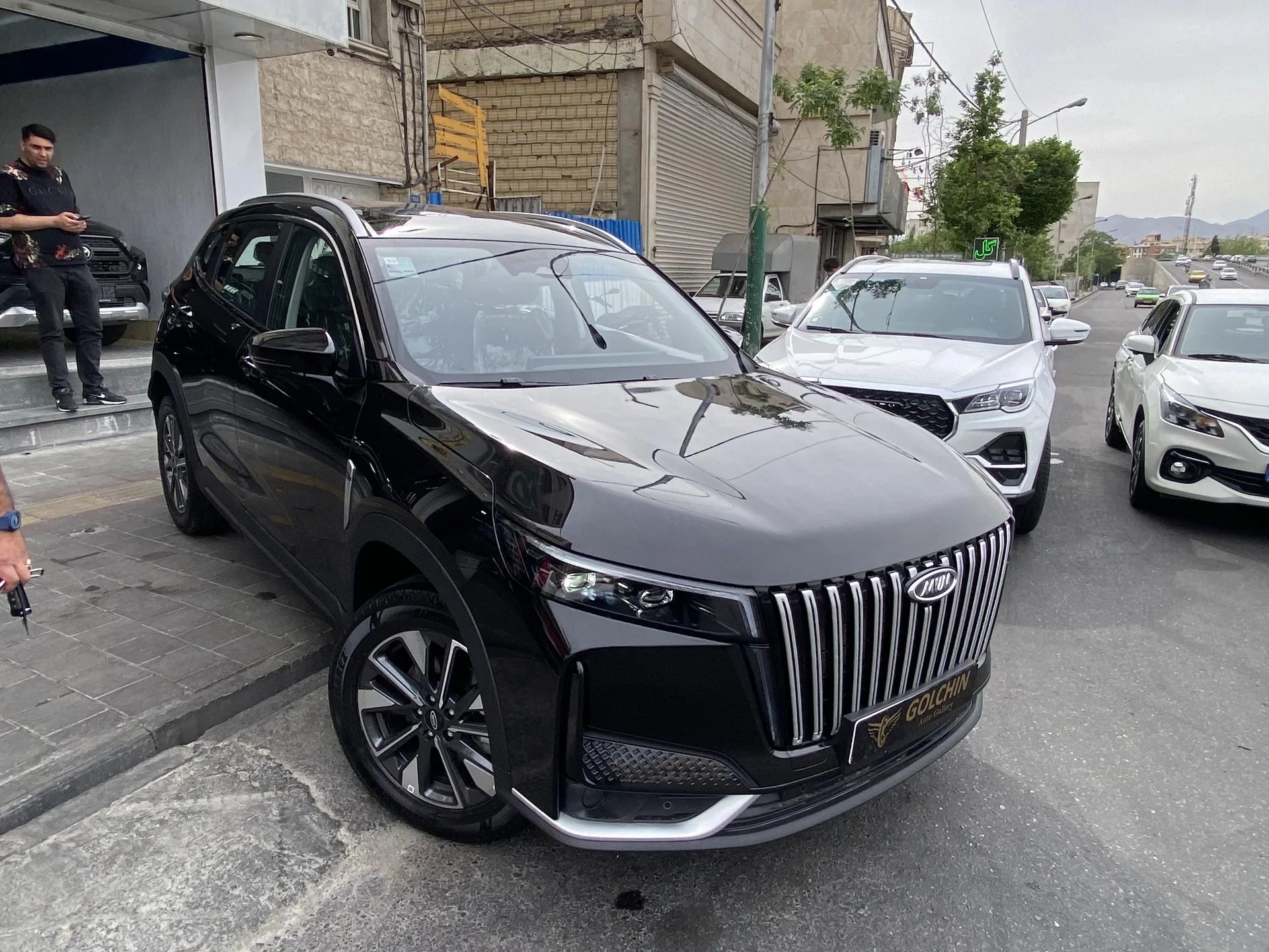 ام وی ام  X77 10