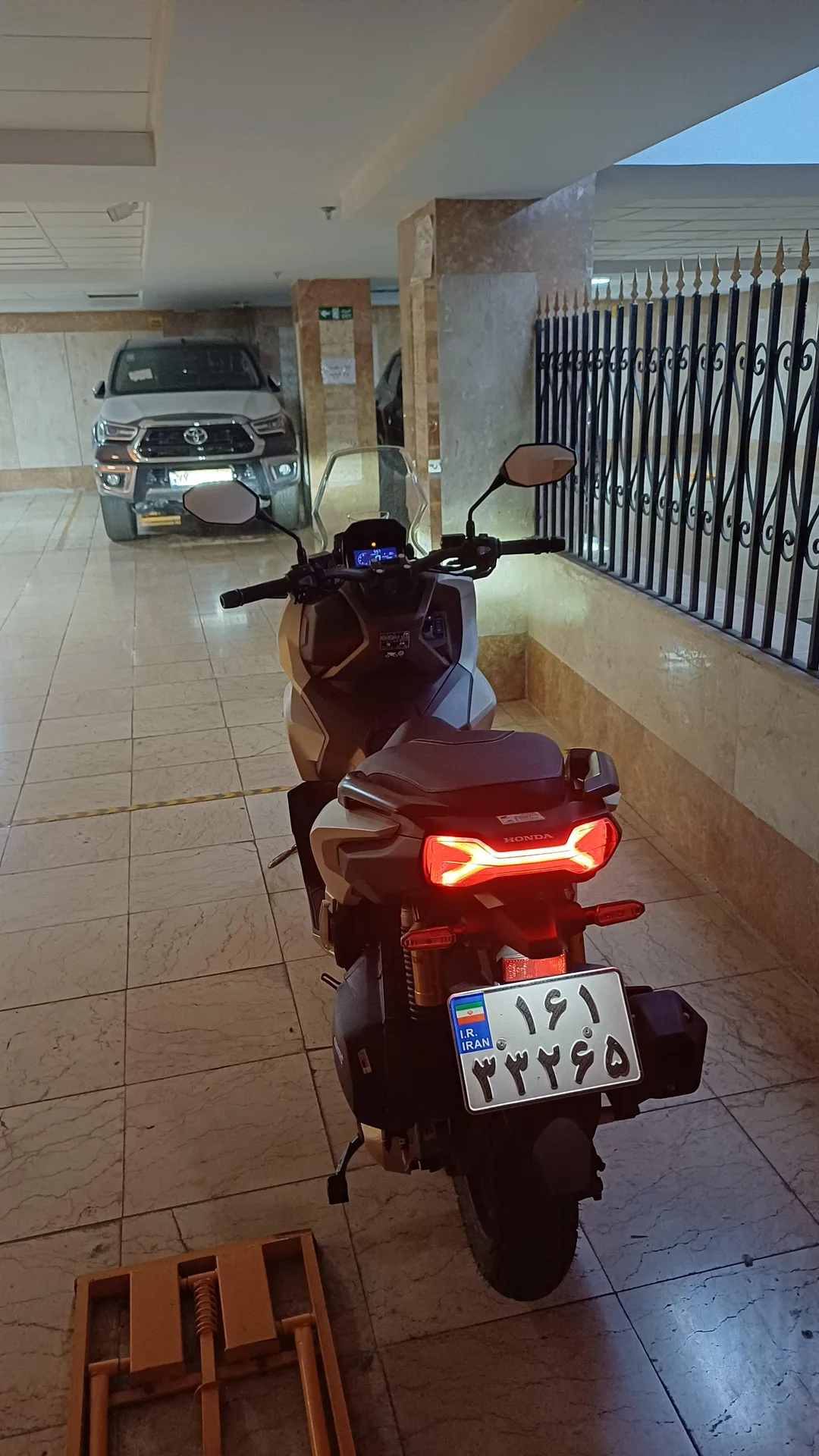 هوندا  ADV 160 4