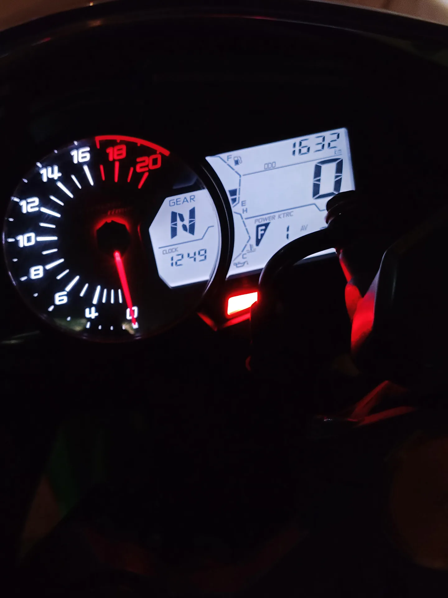 کاوازاکی  نینجا ZX-25R 2