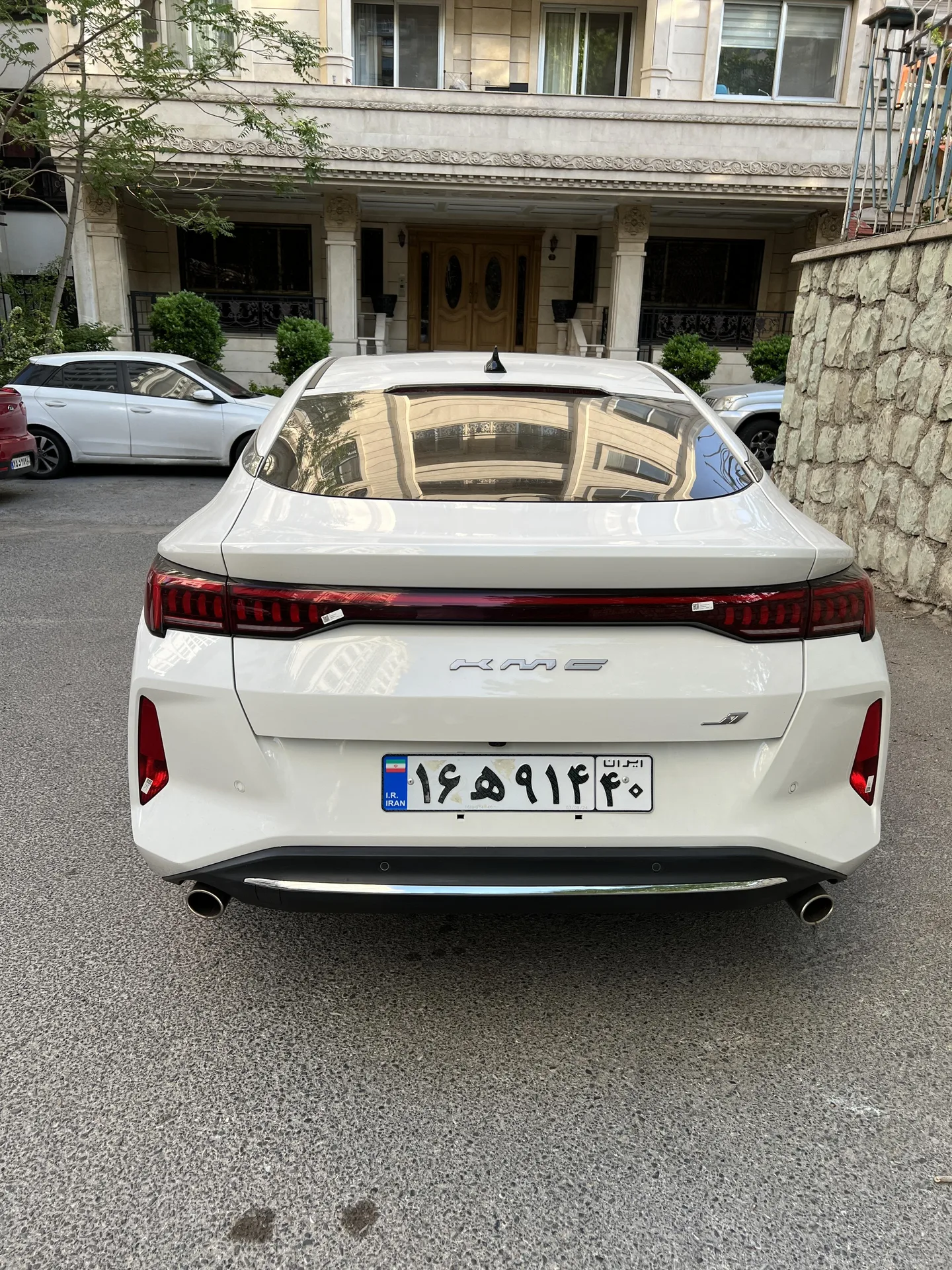 کی ام سی  J7 3