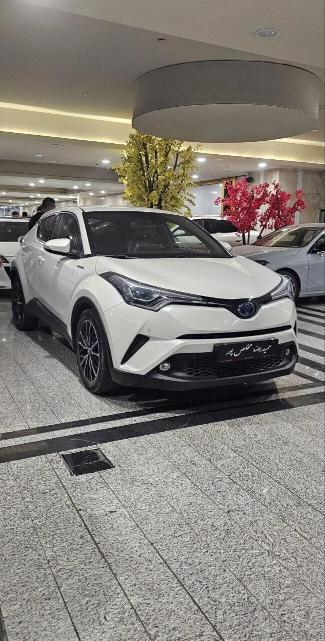 تویوتا C-HR هیبرید