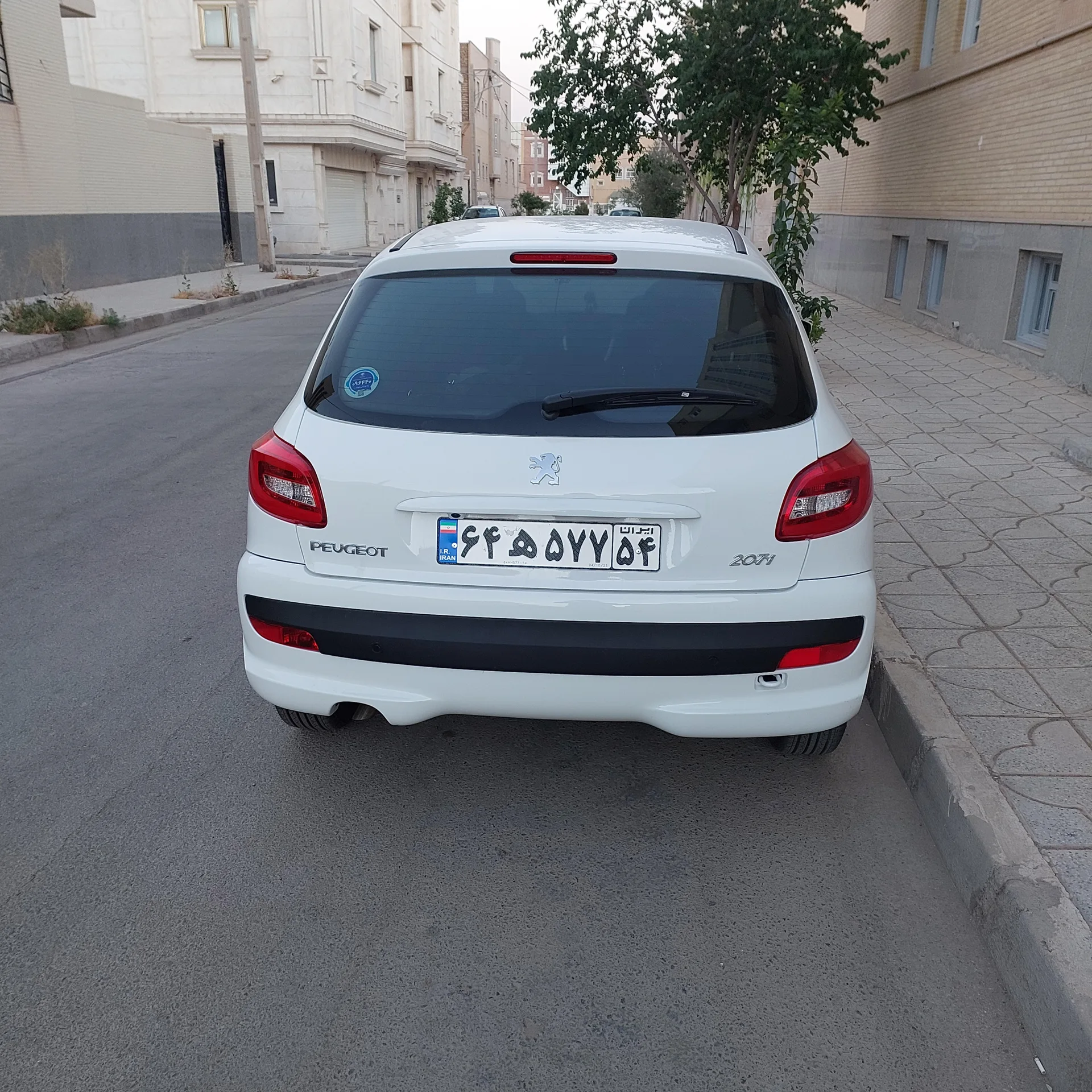 پژو  207 2