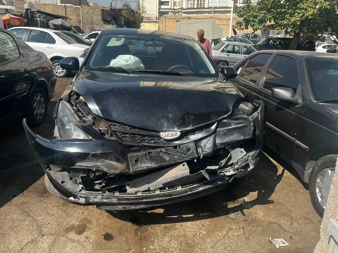ام وی ام 315هاچ بک