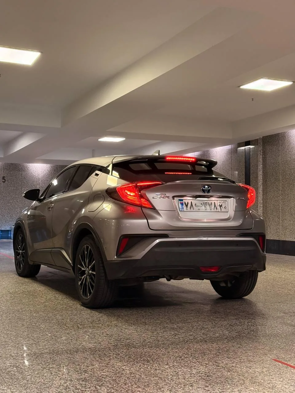 تویوتا  C-HR هیبرید 2