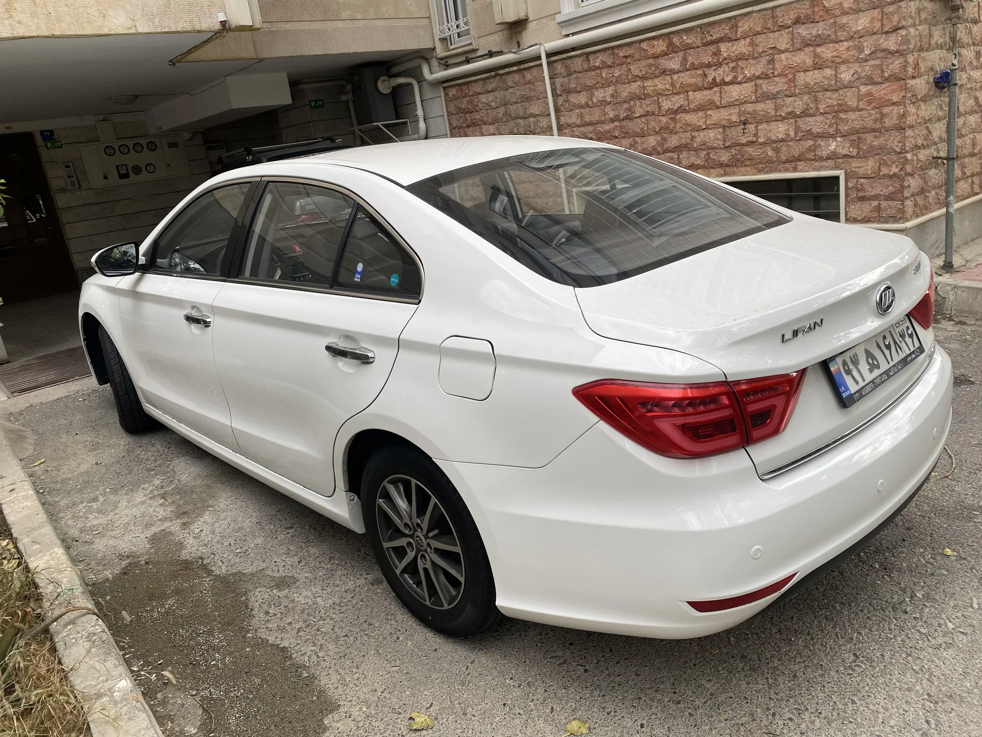 لیفان  820 4