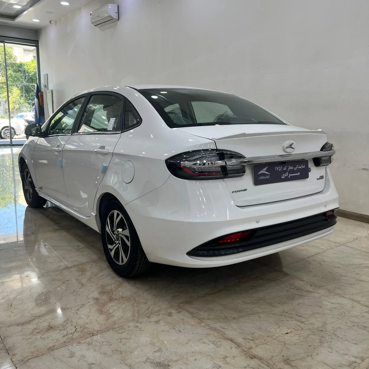کی ام سی  ایگل 3