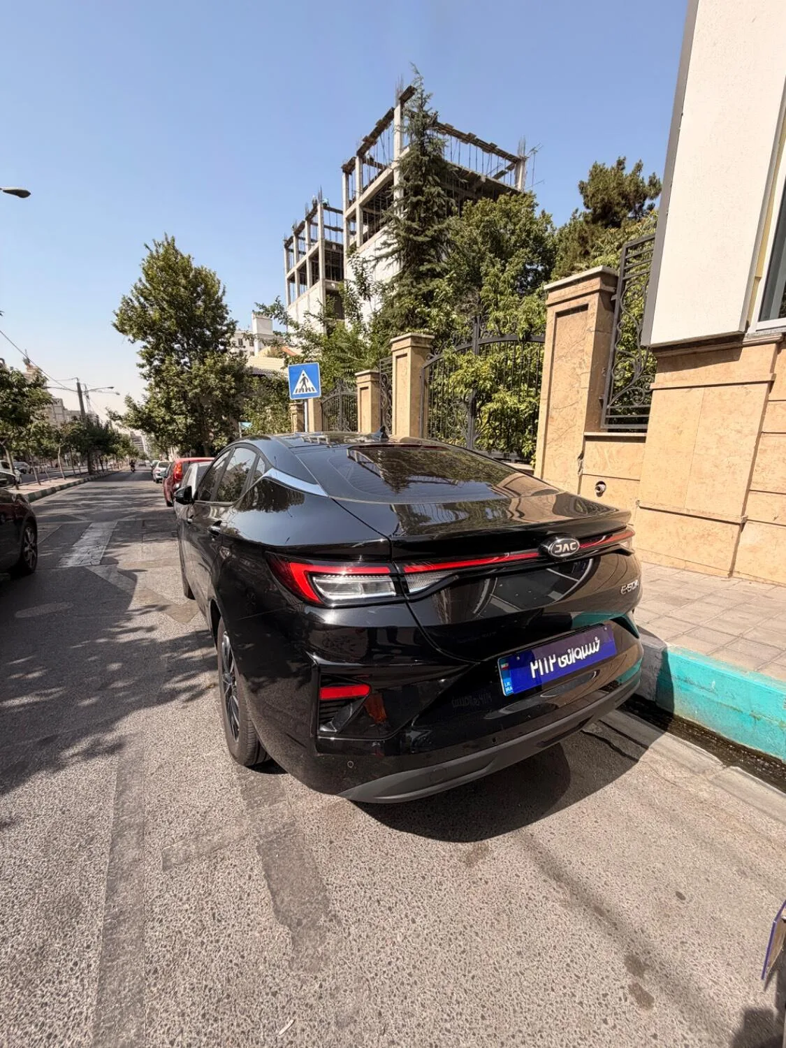 کی ام سی  eJ7 2