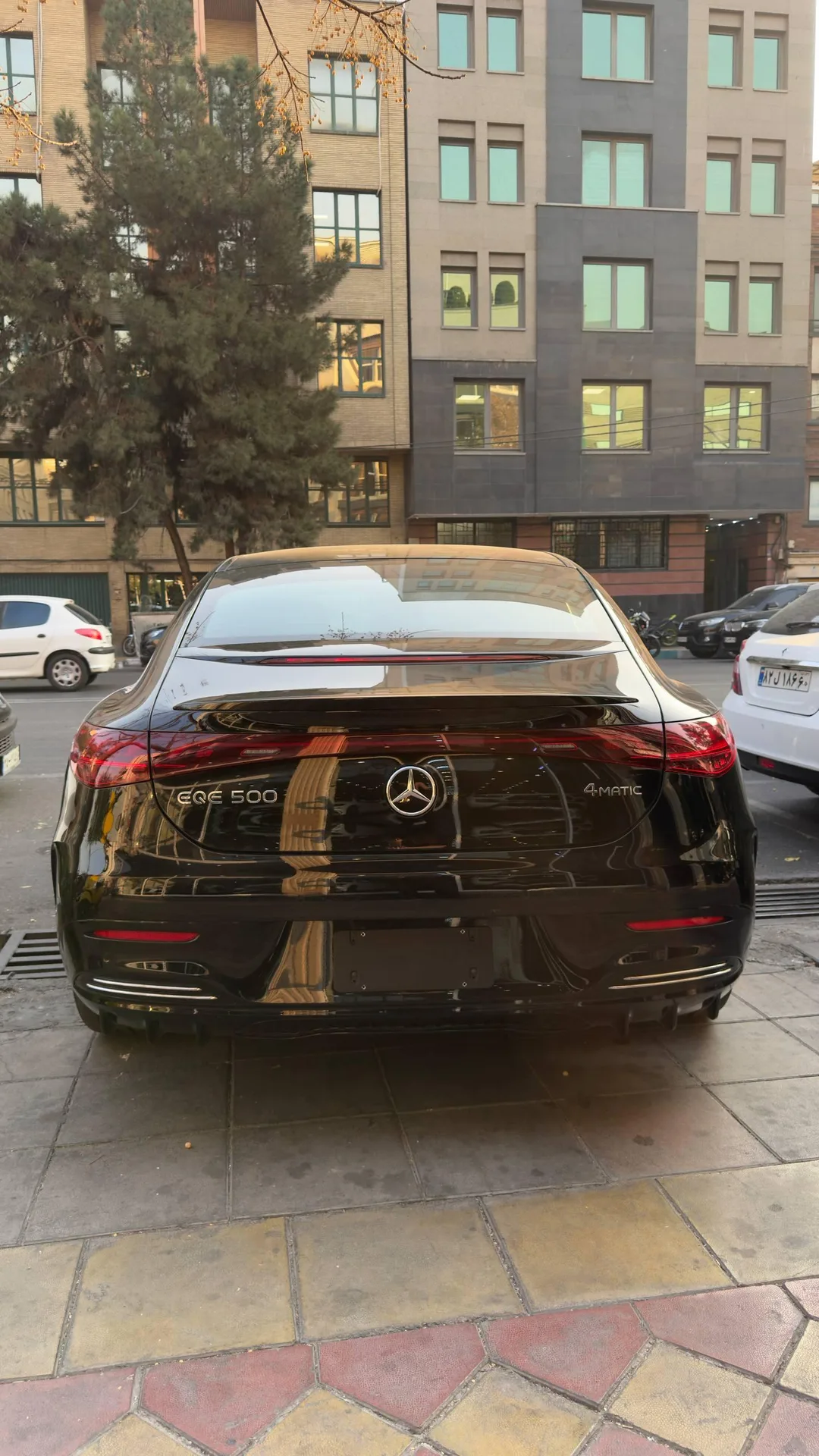 بنز  EQE Sedan 2