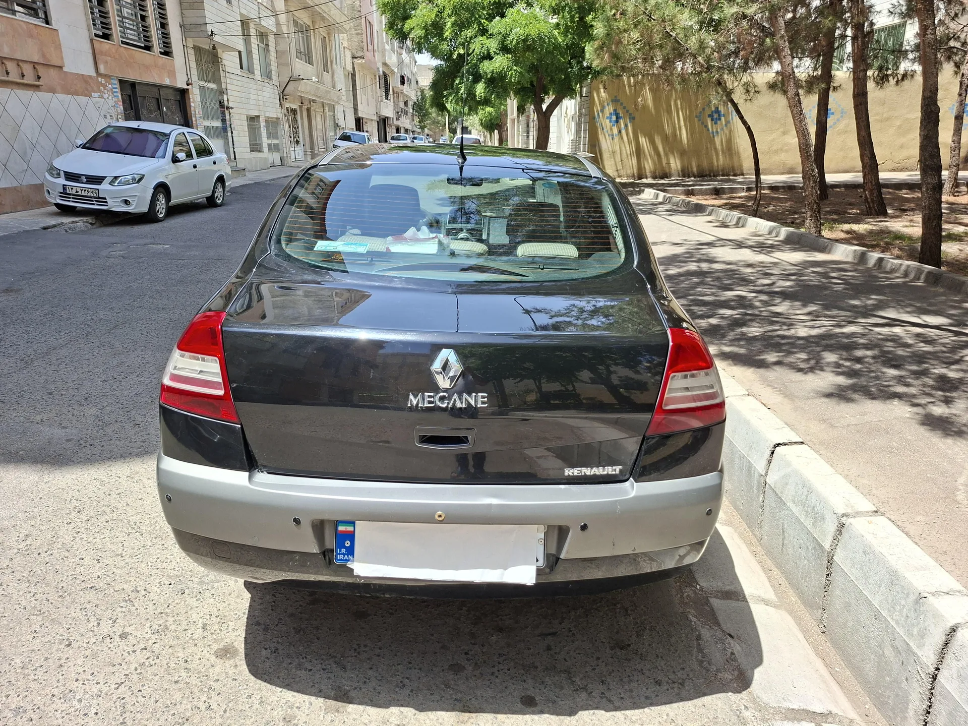رنو مگان (مونتاژ)