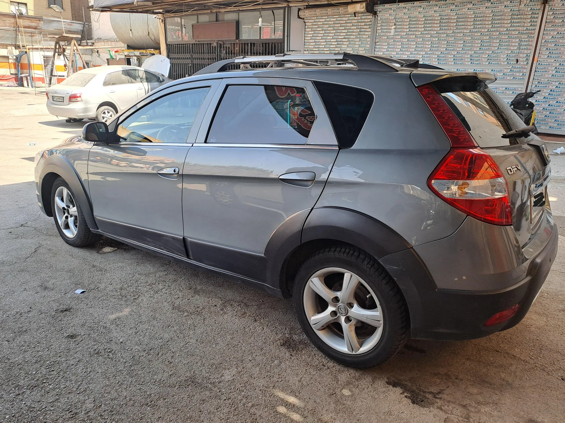 دانگ فنگ  H30 کراس 3