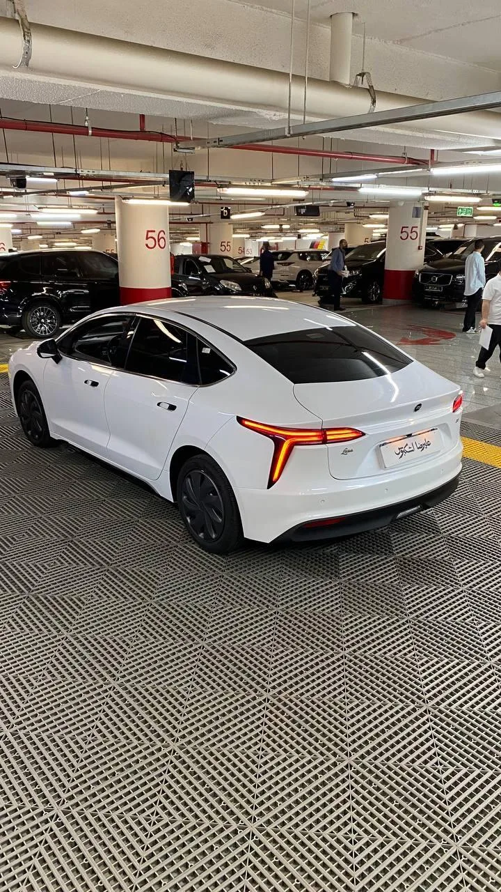 لونا  GRE 2