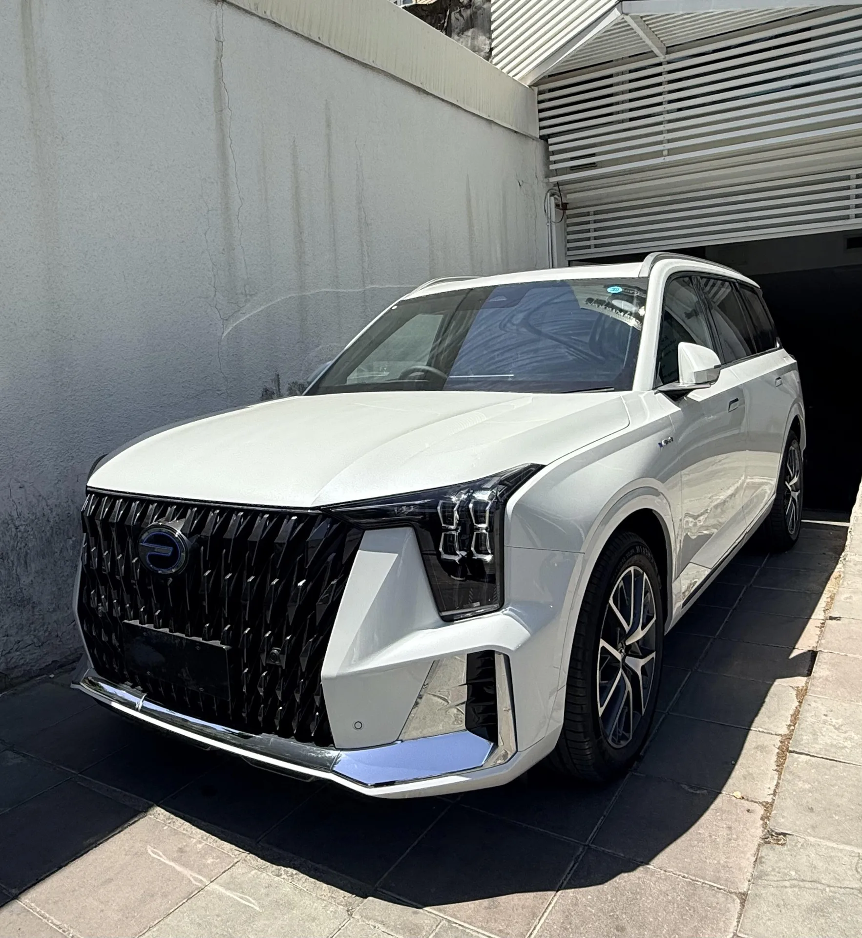 جی ای سی ES9
