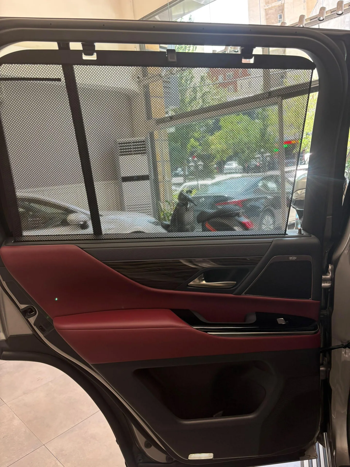 لکسوس  LX 10