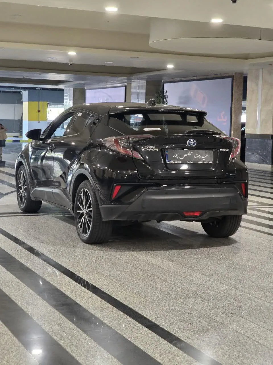 تویوتا  C-HR 3