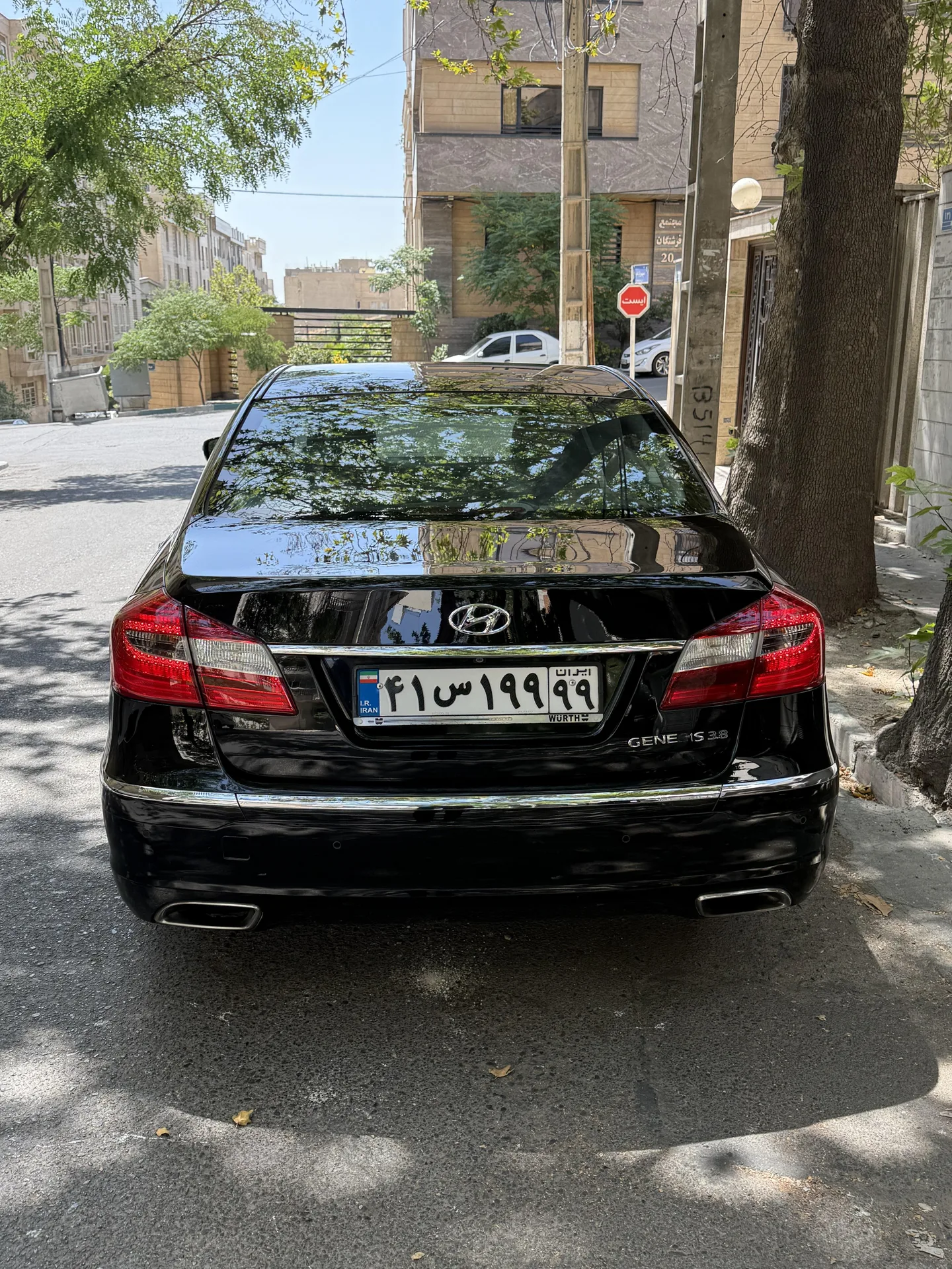 هیوندای  جنسیس 2