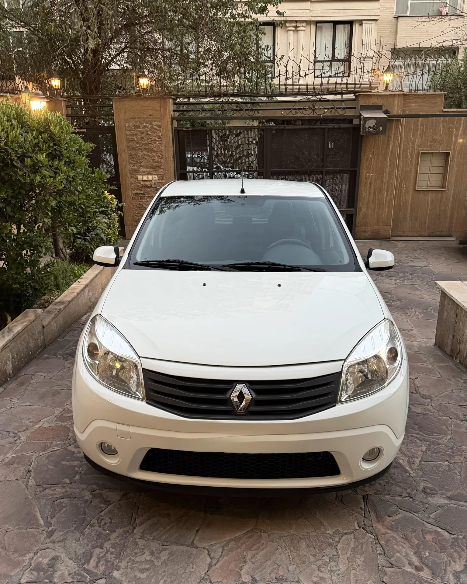 رنو  ساندرو 3