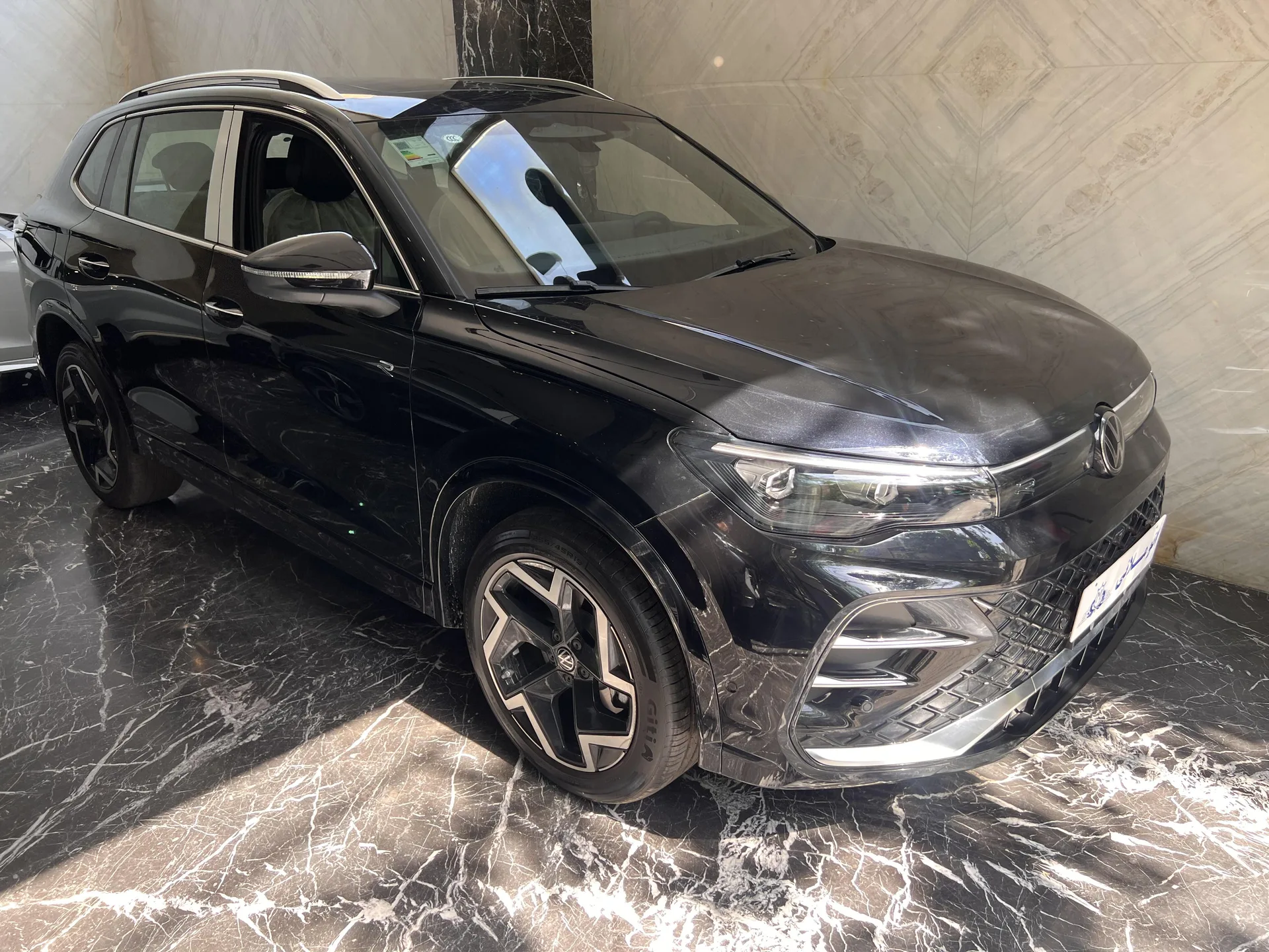 فولکس  تیگوان L 12