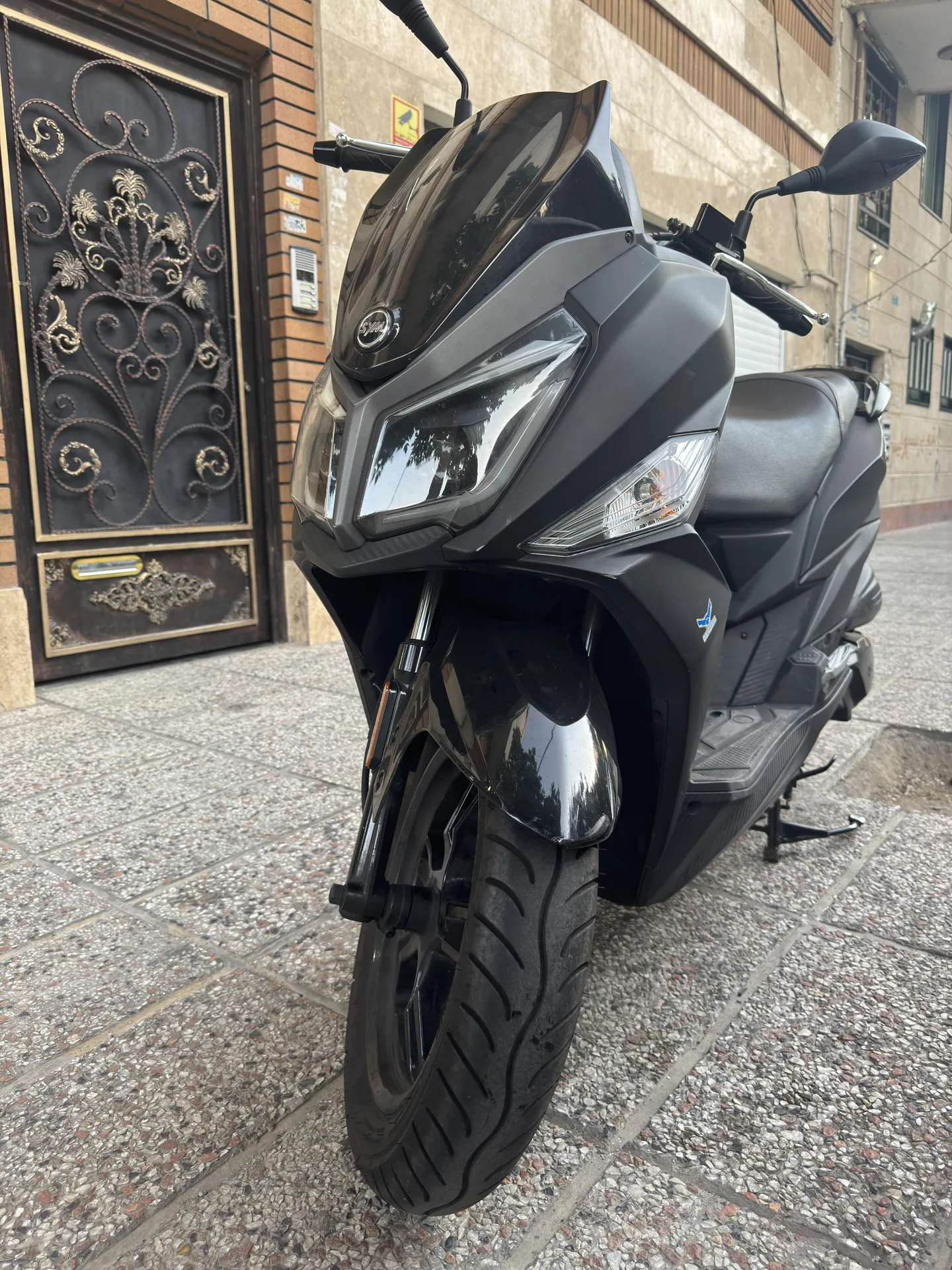 اس وای ام گلکسی J 200
