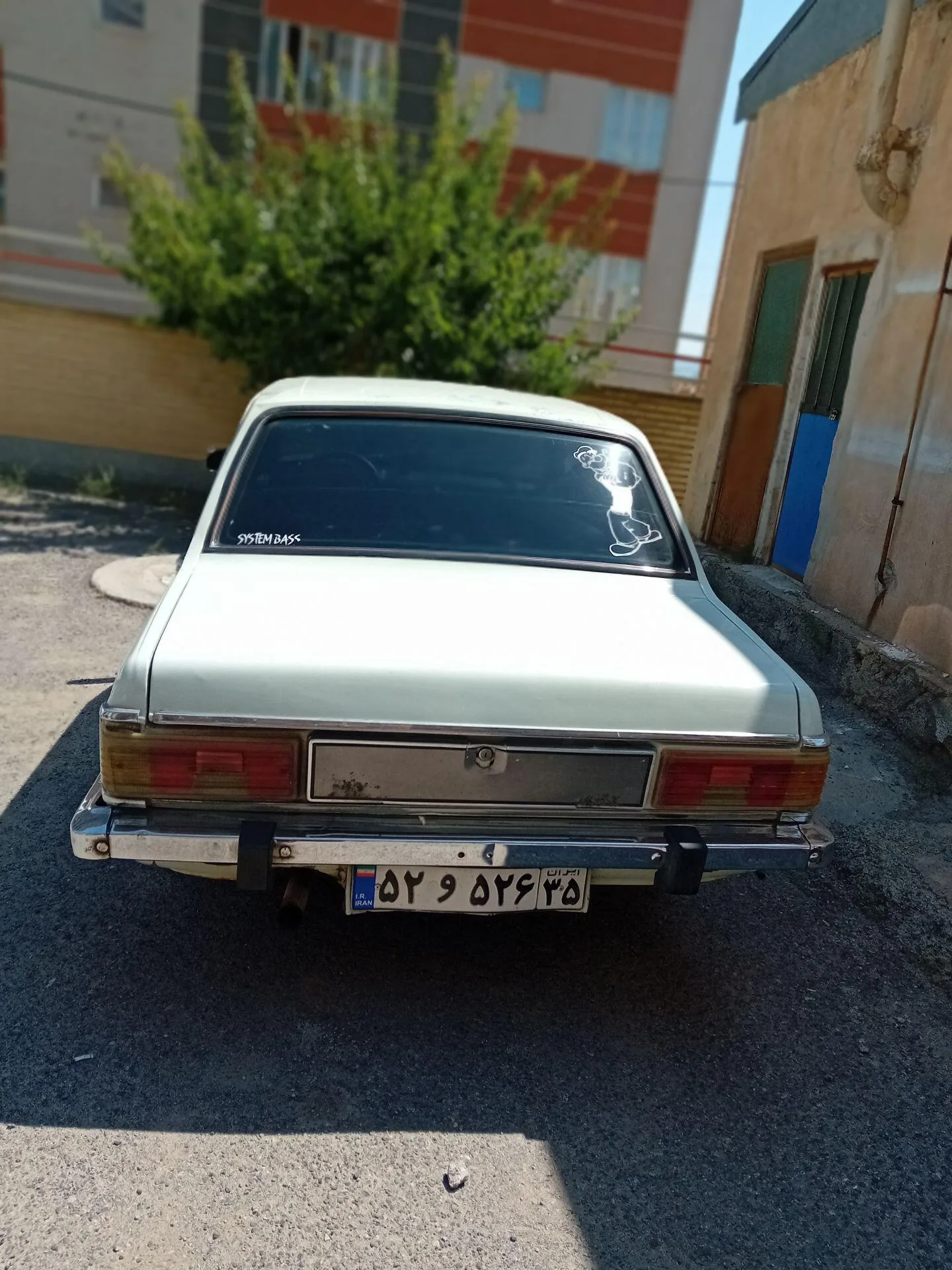 پیکان سدان