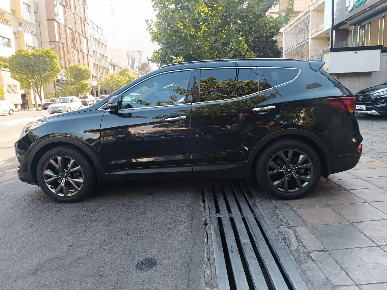 هیوندای  سانتافه 4