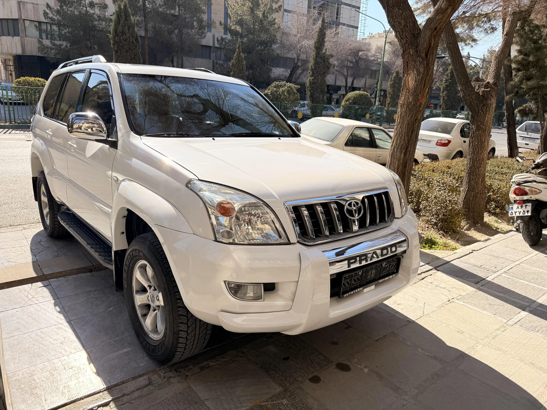 تویوتا  پرادو  چهار در 2