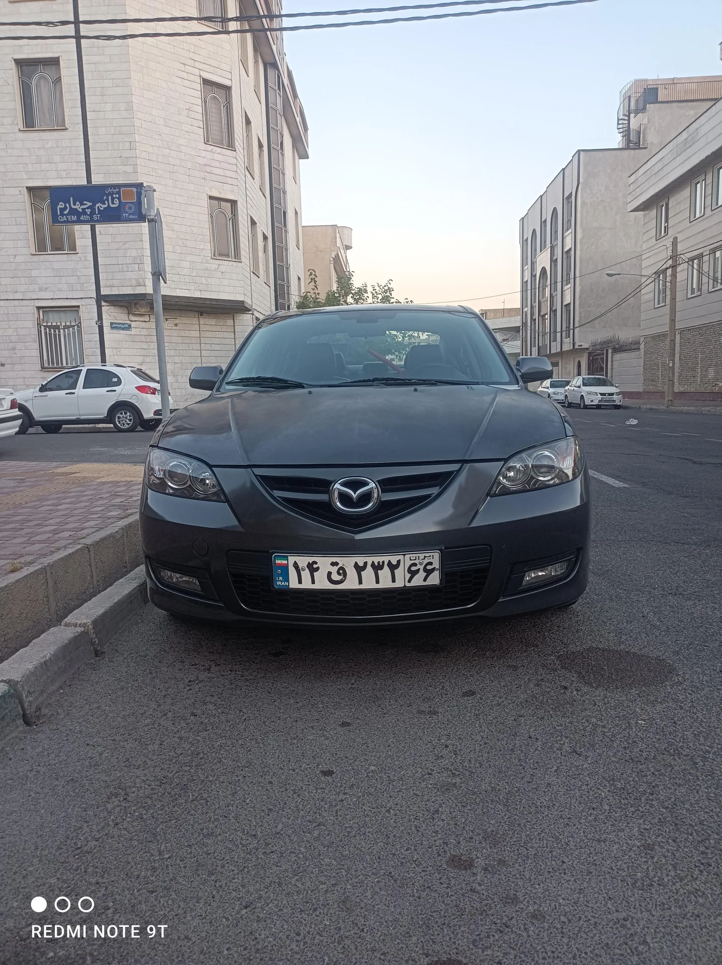 مزدا  3 قدیم 3