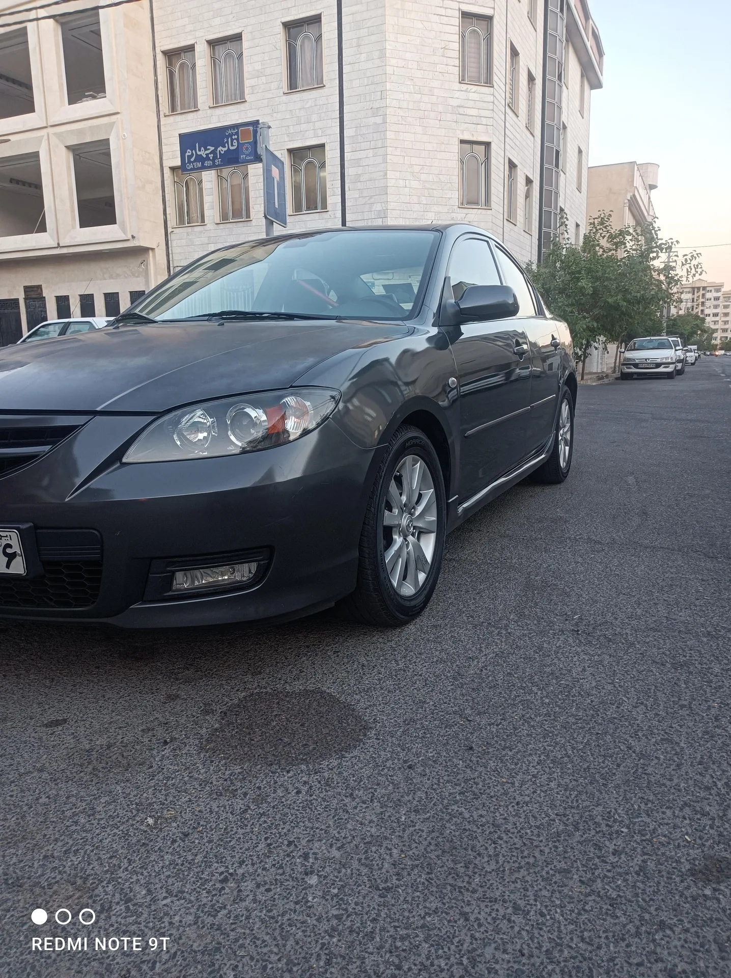مزدا  3 قدیم 4
