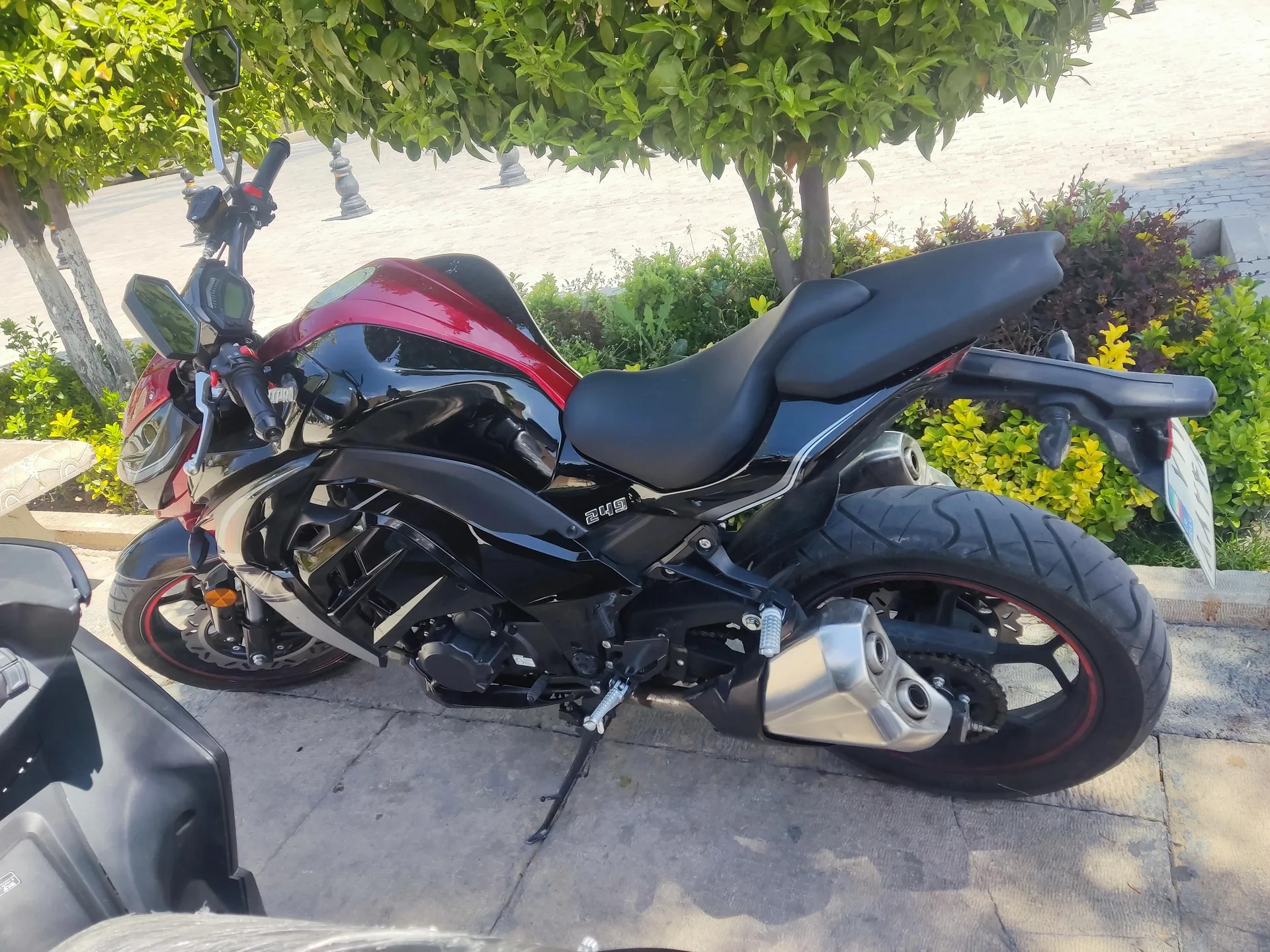کاوازاکی  Z1000 3