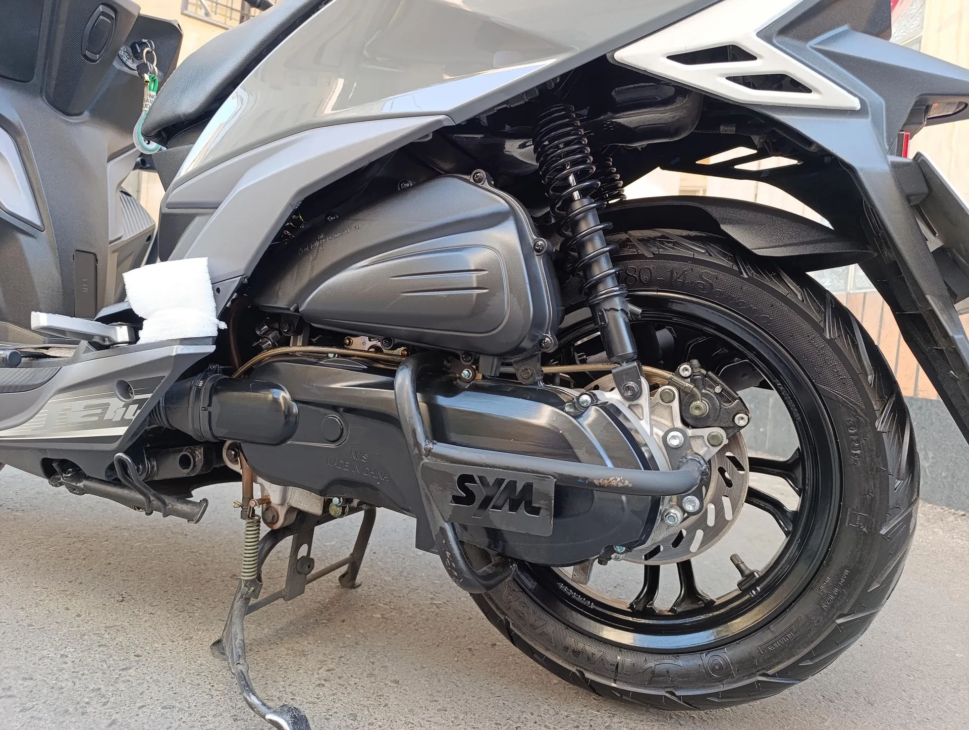 اس وای ام  گلکسی J 200 2