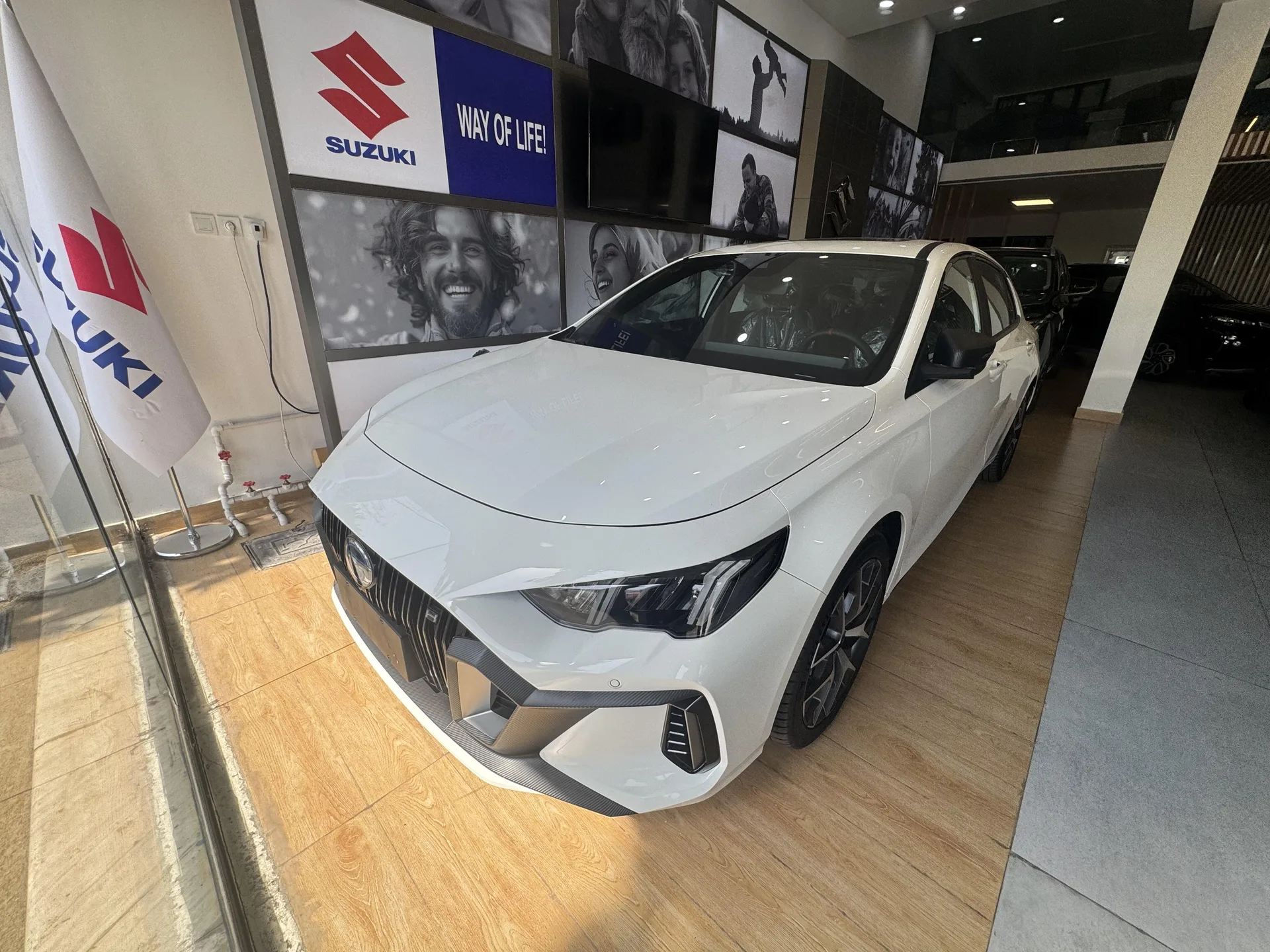 جی ای سی  امپو هیبرید 2
