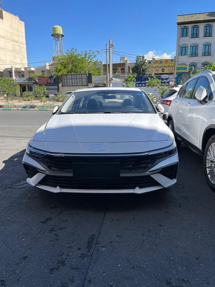 هیوندای النترا