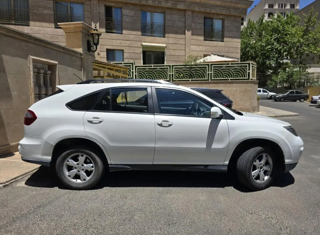بی وای دی S6