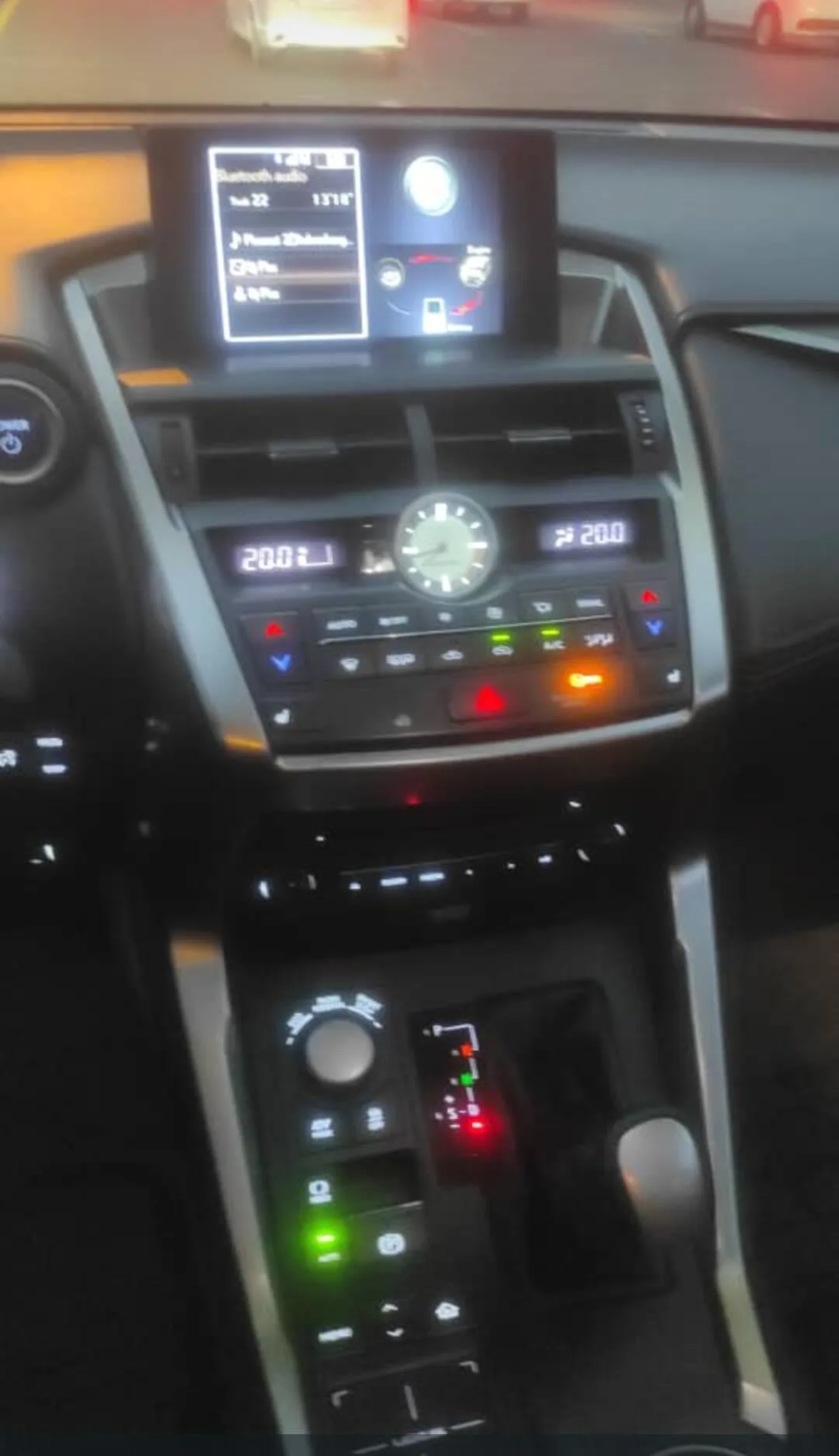لکسوس  NX هیبرید 2
