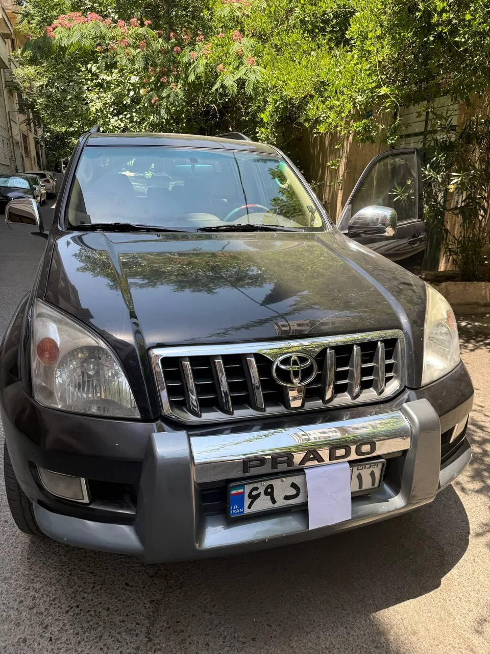 تویوتا پرادو چهار در