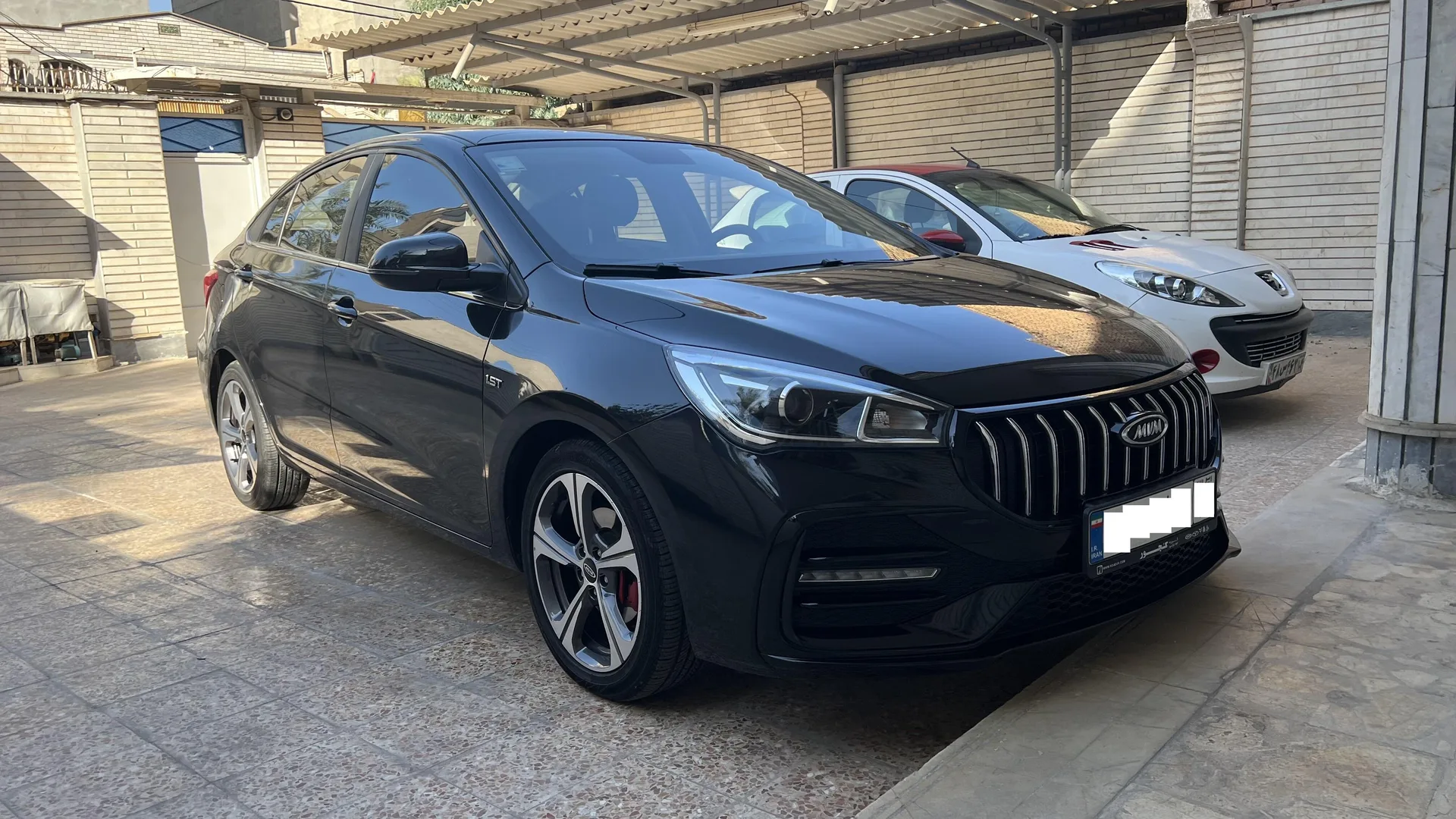 ام وی ام آریزو 5ev