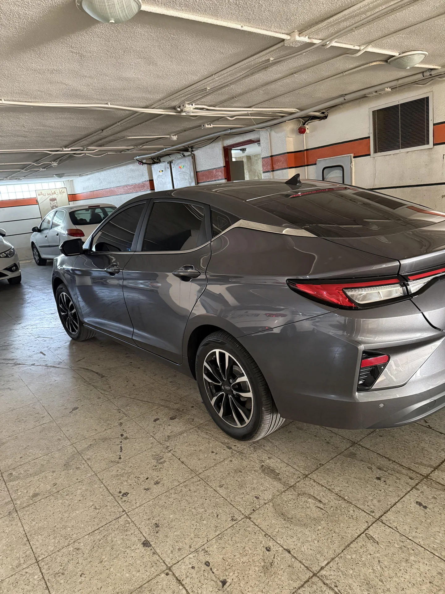 کی ام سی  eJ7 3