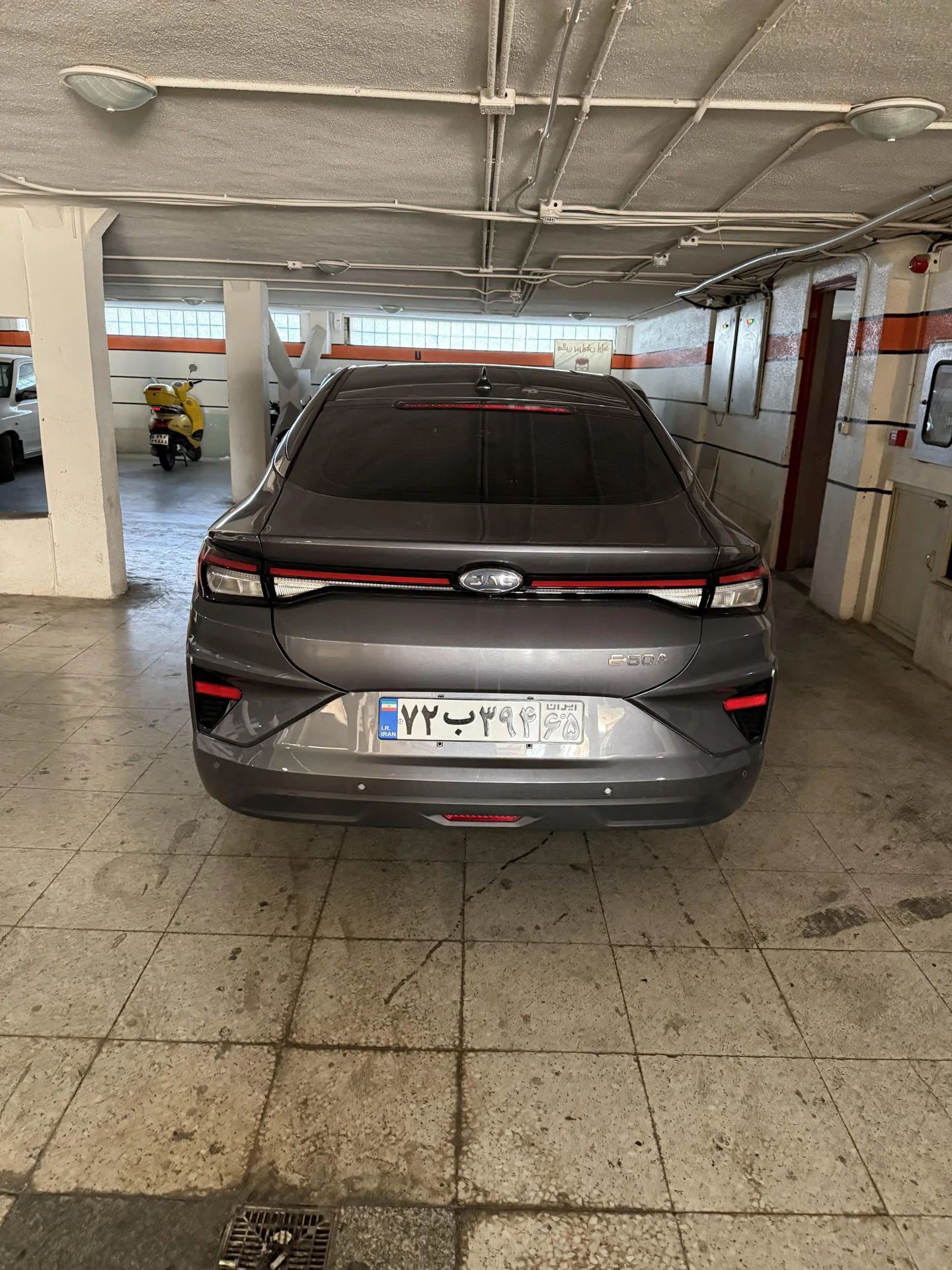 کی ام سی  eJ7 4