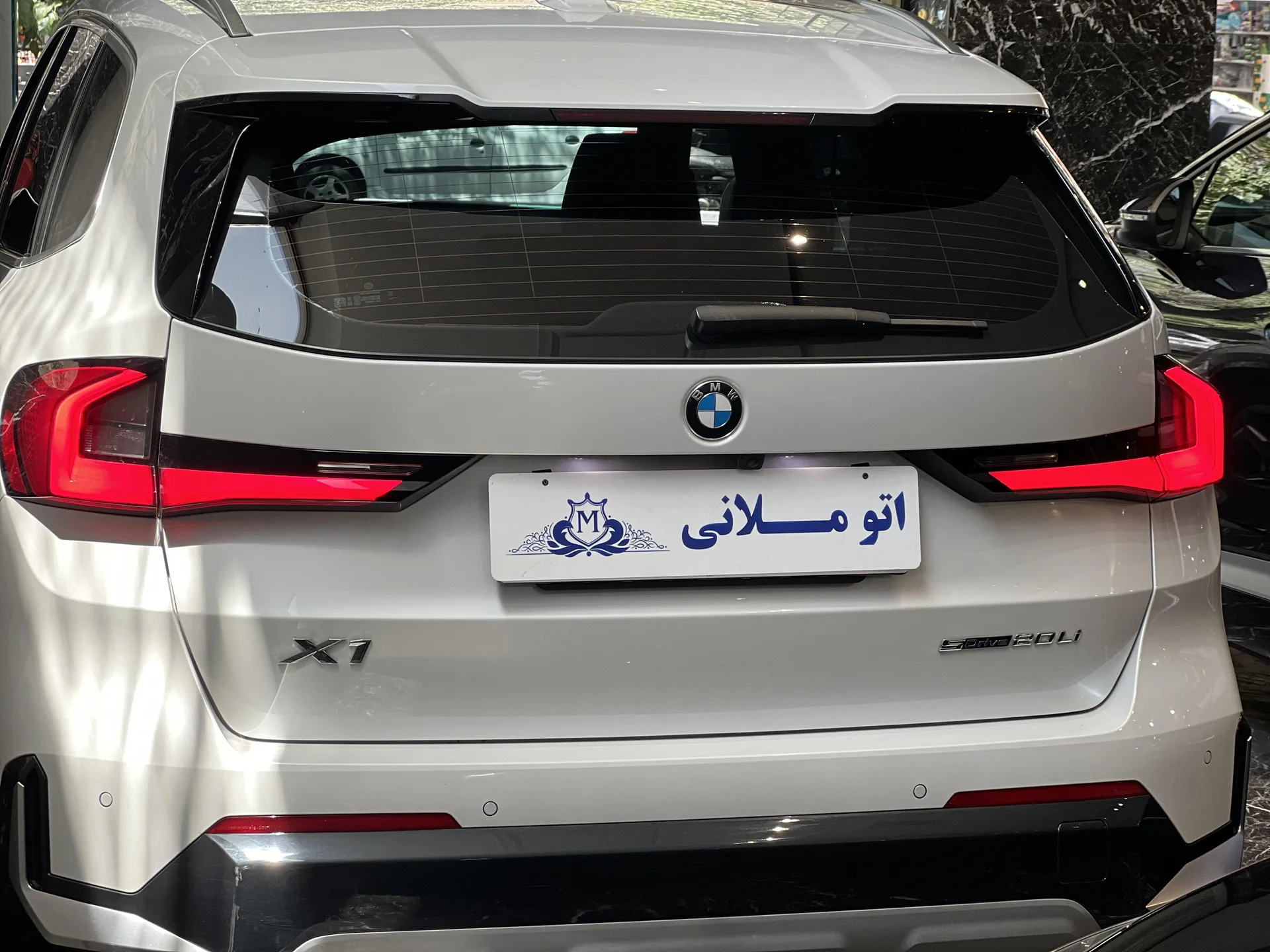 ب ام و  X1 3