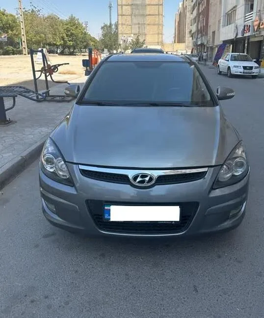 هیوندای  i30