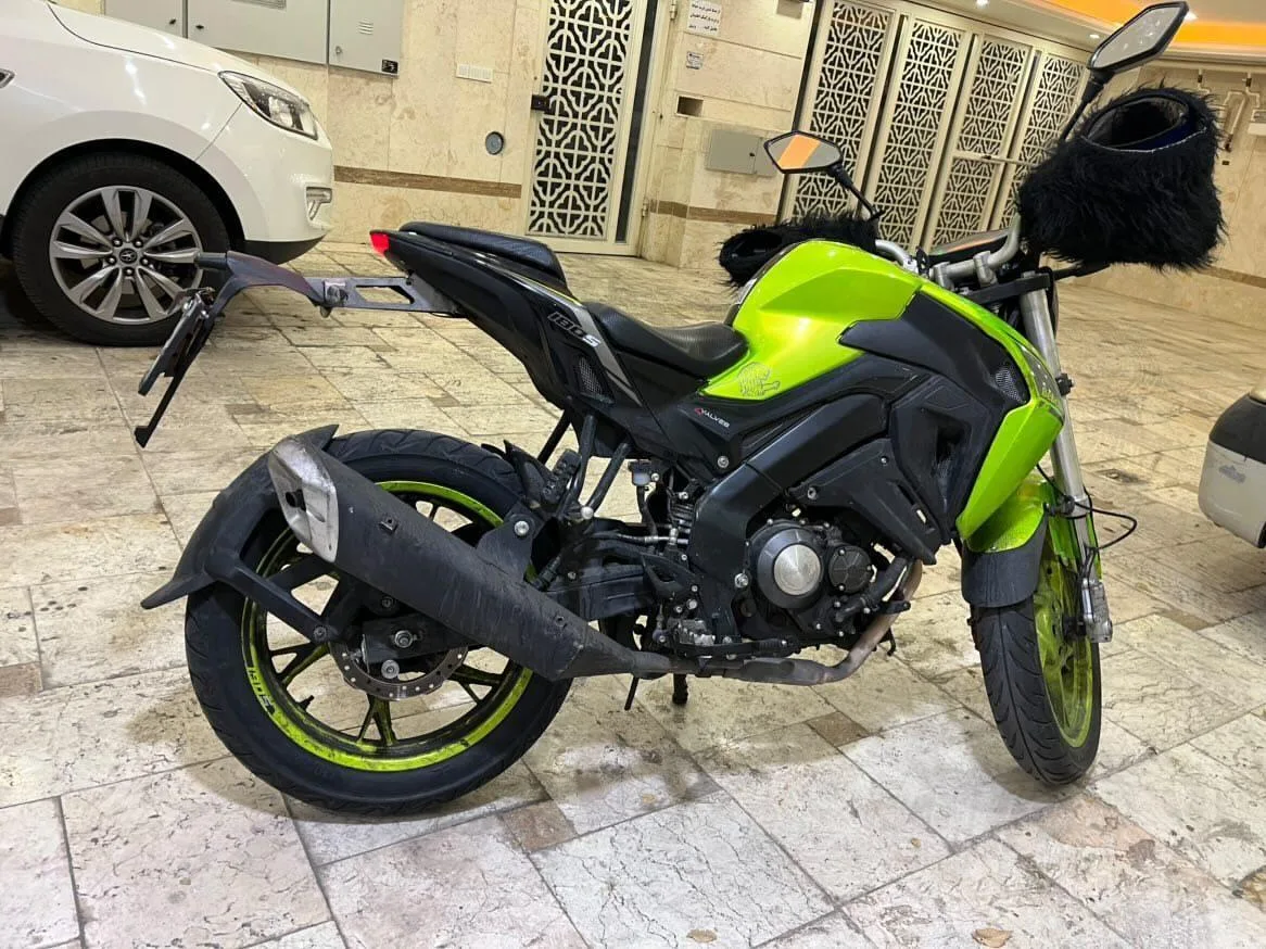 بنلی  TNT 180S 3
