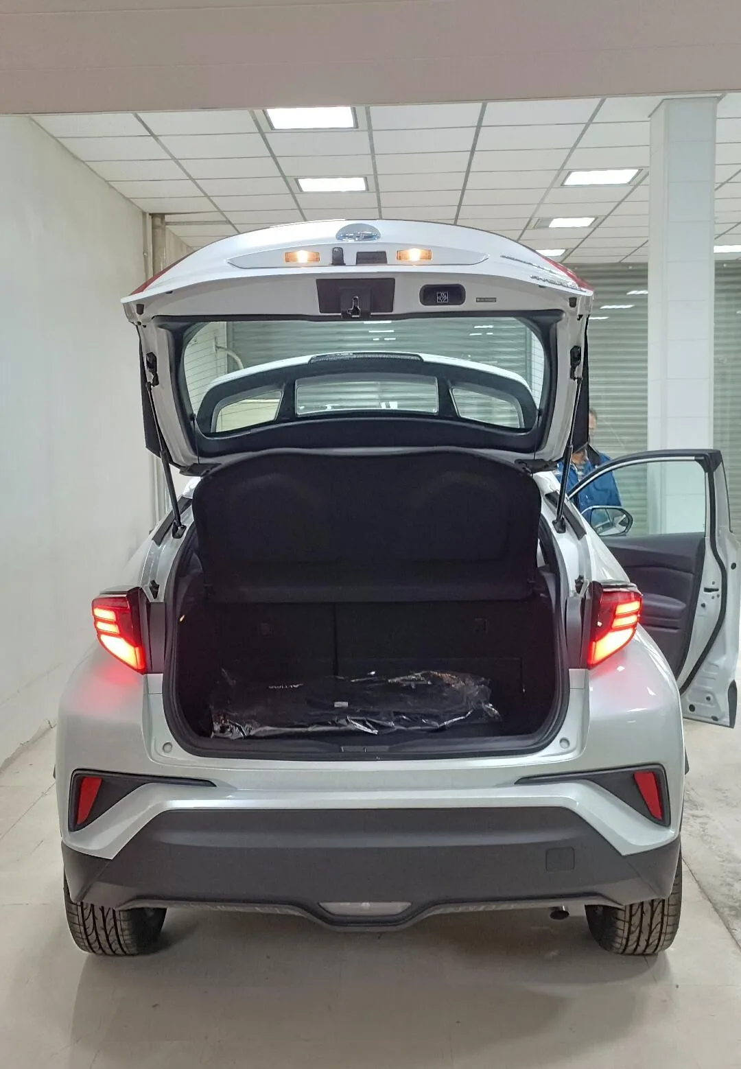 تویوتا  C-HR هیبرید 4