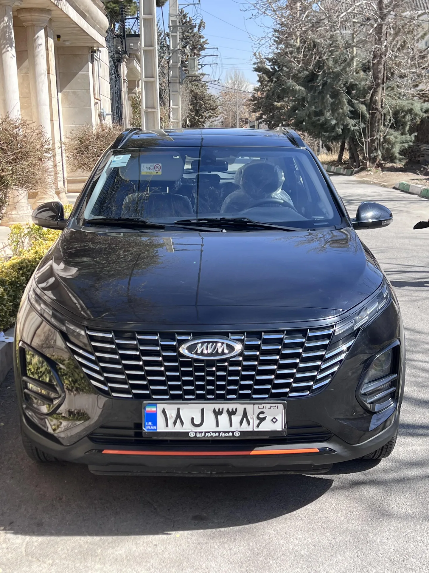 ام وی ام X33 کراس
